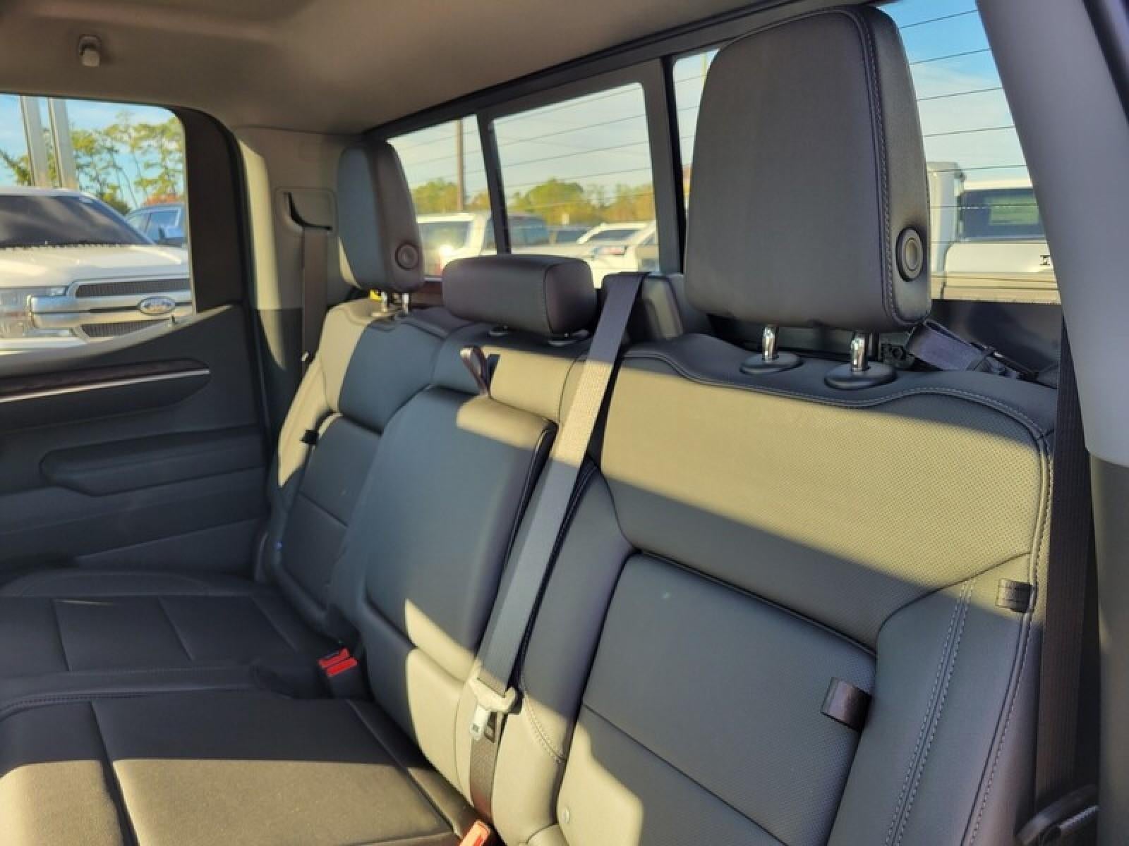 2026 GMC Sierra 1500 Crew Cab Short Box 2-Wheel Drive SLT