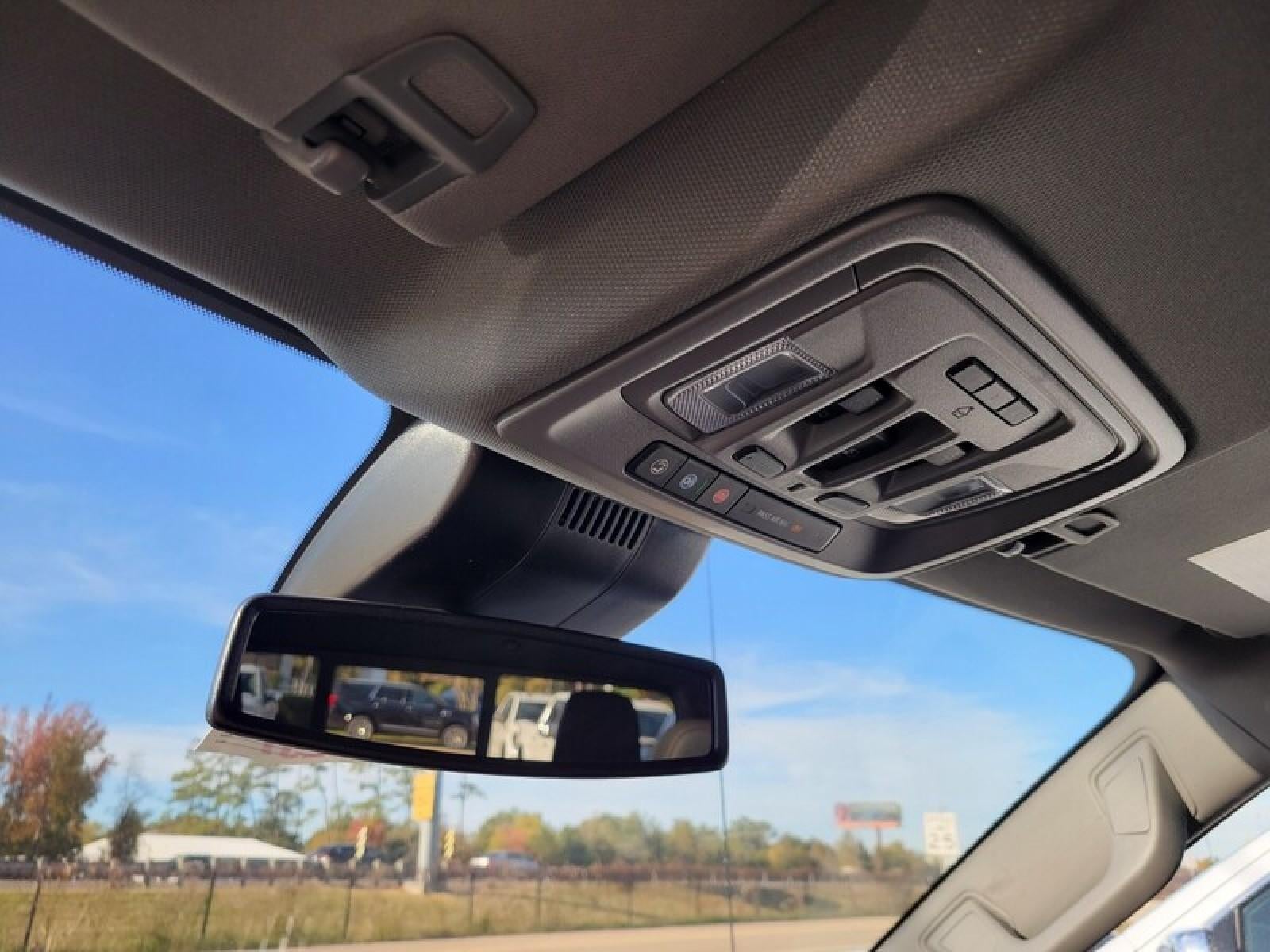 2026 GMC Sierra 1500 Crew Cab Short Box 2-Wheel Drive SLT