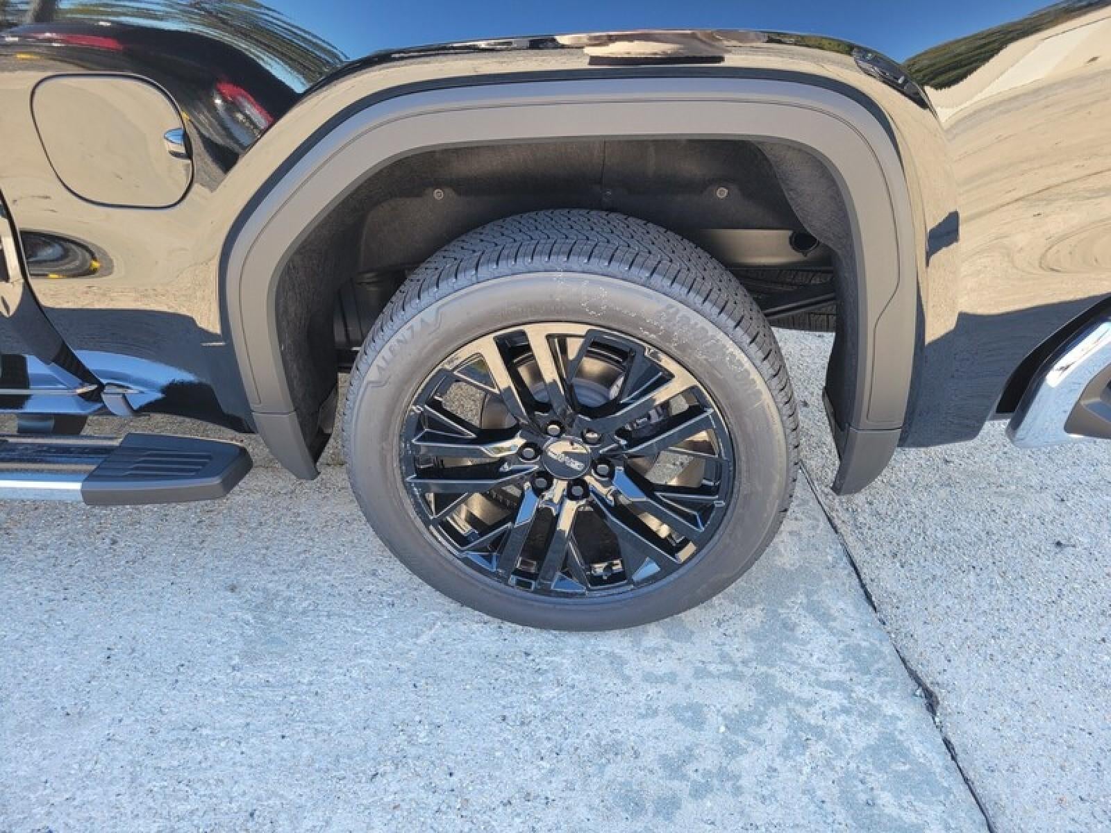 2026 GMC Sierra 1500 Crew Cab Short Box 2-Wheel Drive SLT