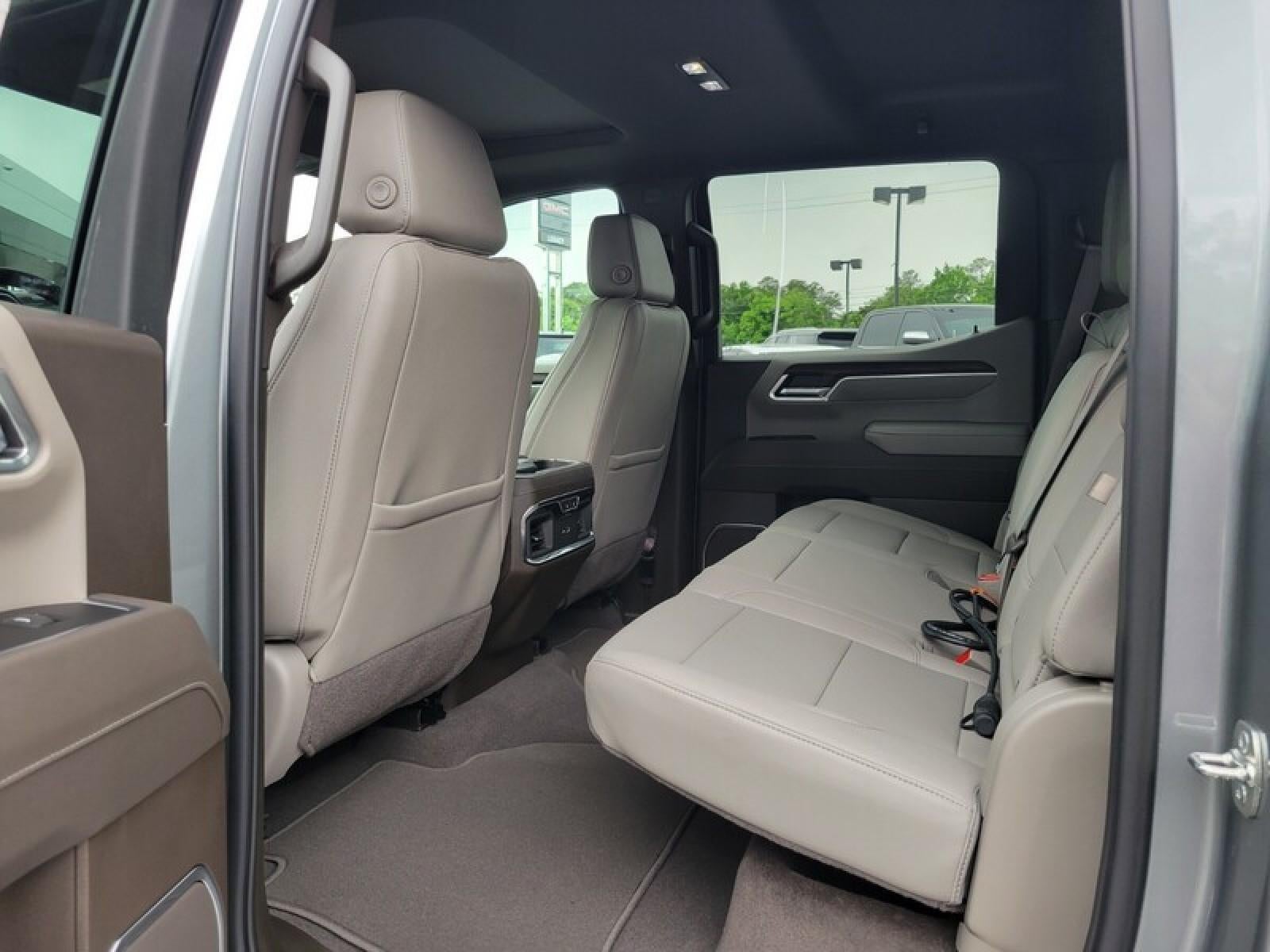 2026 GMC Sierra 1500 Crew Cab Short Box 2-Wheel Drive SLT