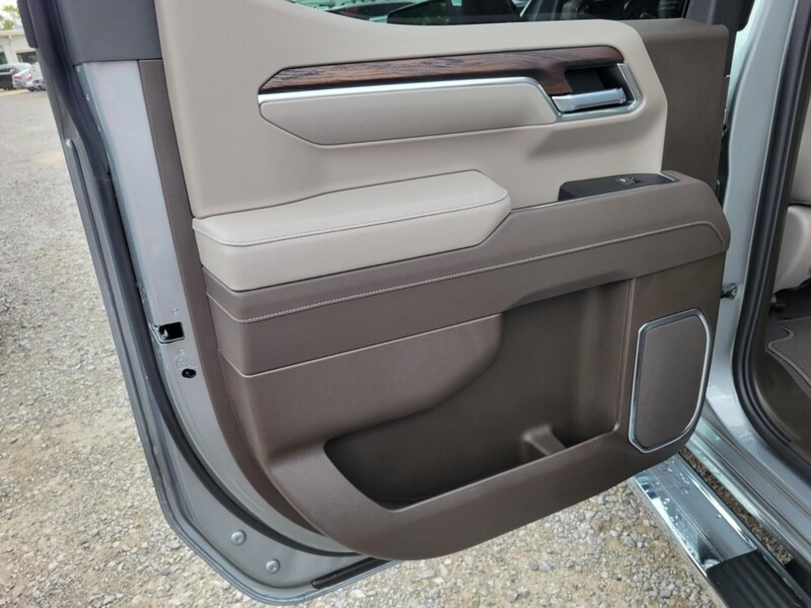 2026 GMC Sierra 1500 Crew Cab Short Box 2-Wheel Drive SLT