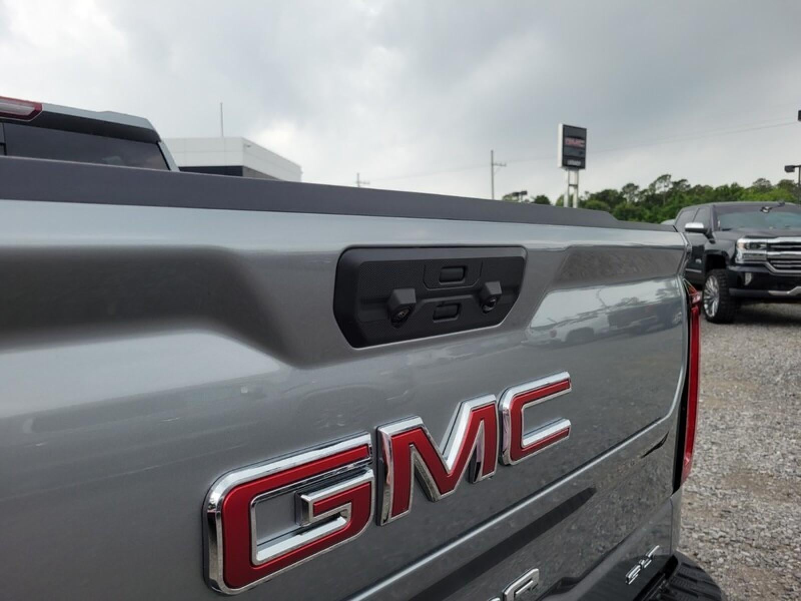 2026 GMC Sierra 1500 Crew Cab Short Box 2-Wheel Drive SLT