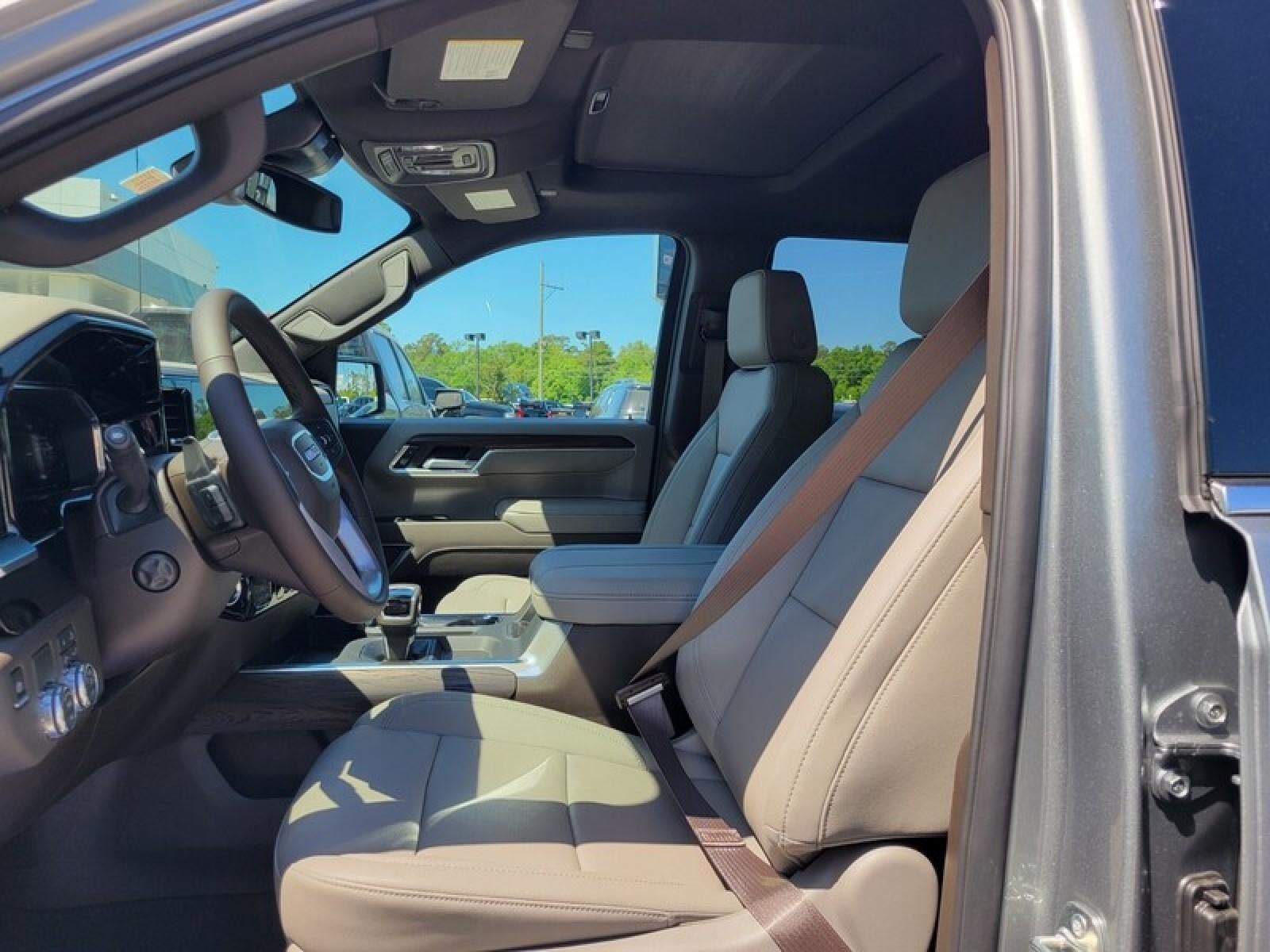 2026 GMC Sierra 1500 Crew Cab Short Box 2-Wheel Drive SLT