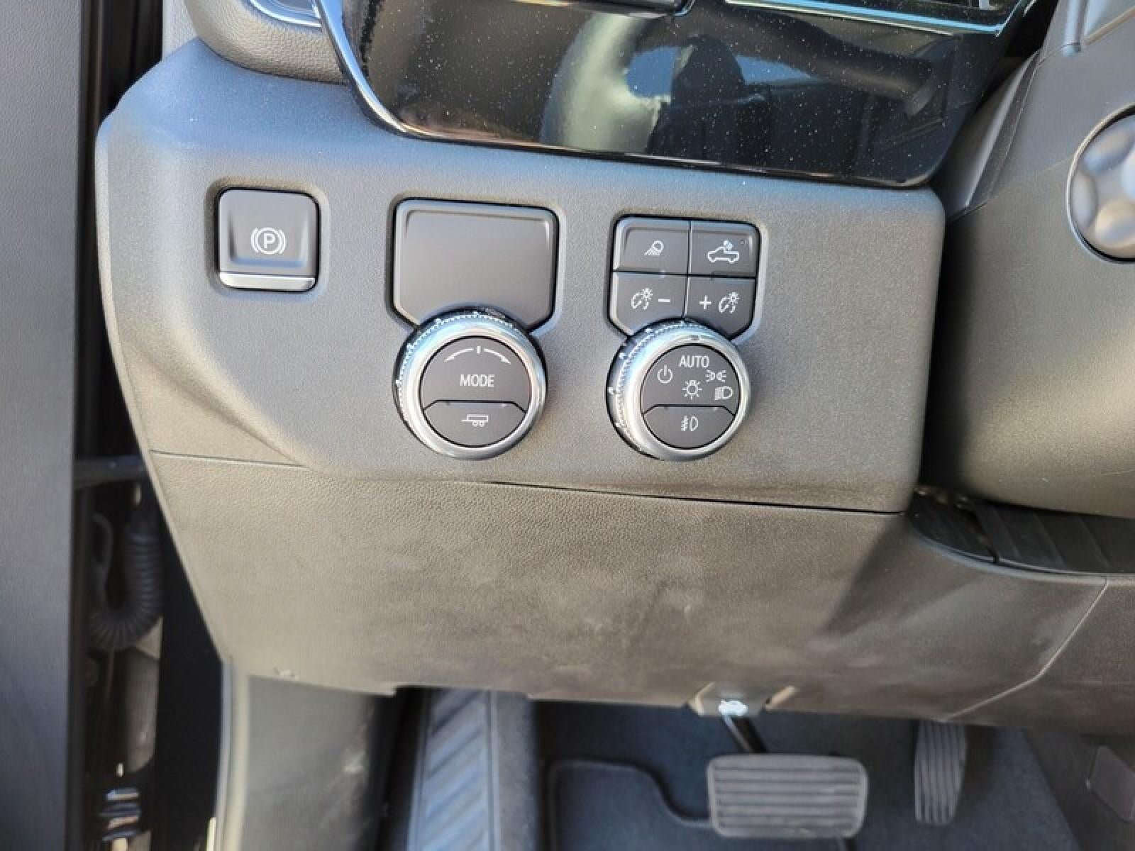 2026 GMC Sierra 1500 Crew Cab Short Box 2-Wheel Drive SLT