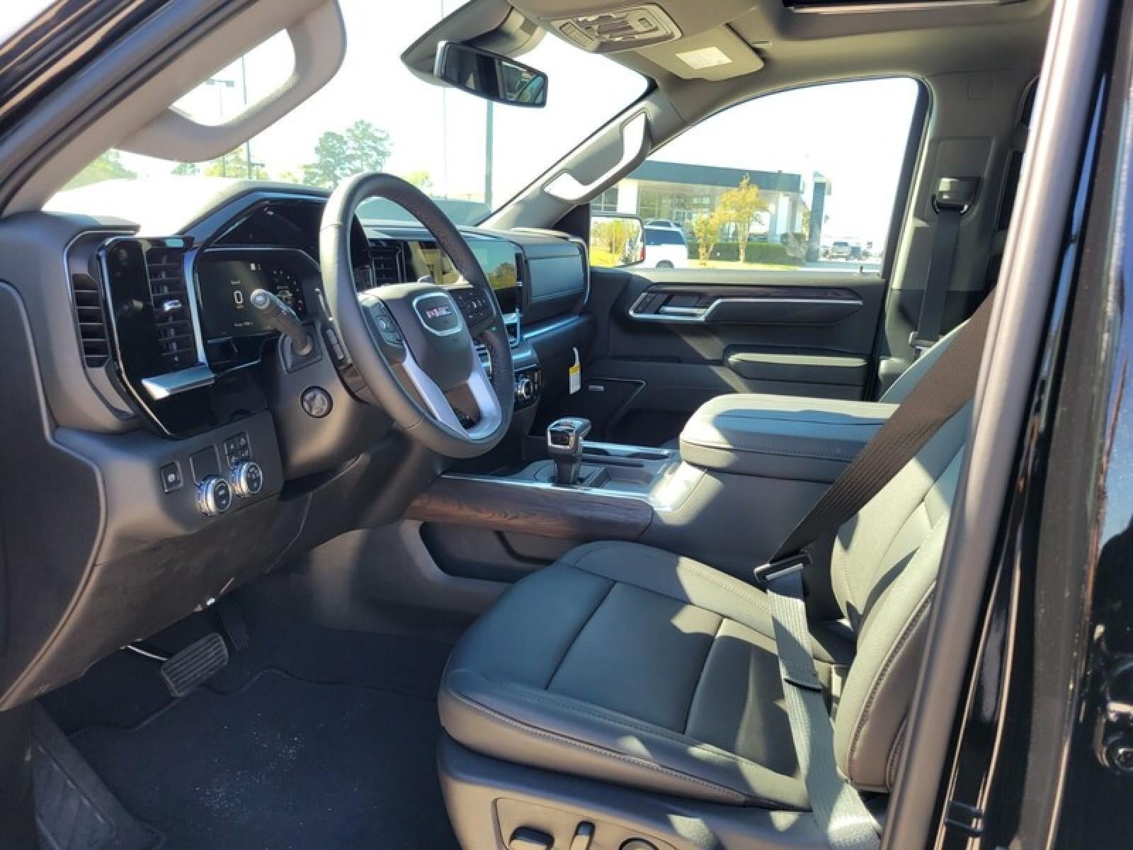 2026 GMC Sierra 1500 Crew Cab Short Box 2-Wheel Drive SLT