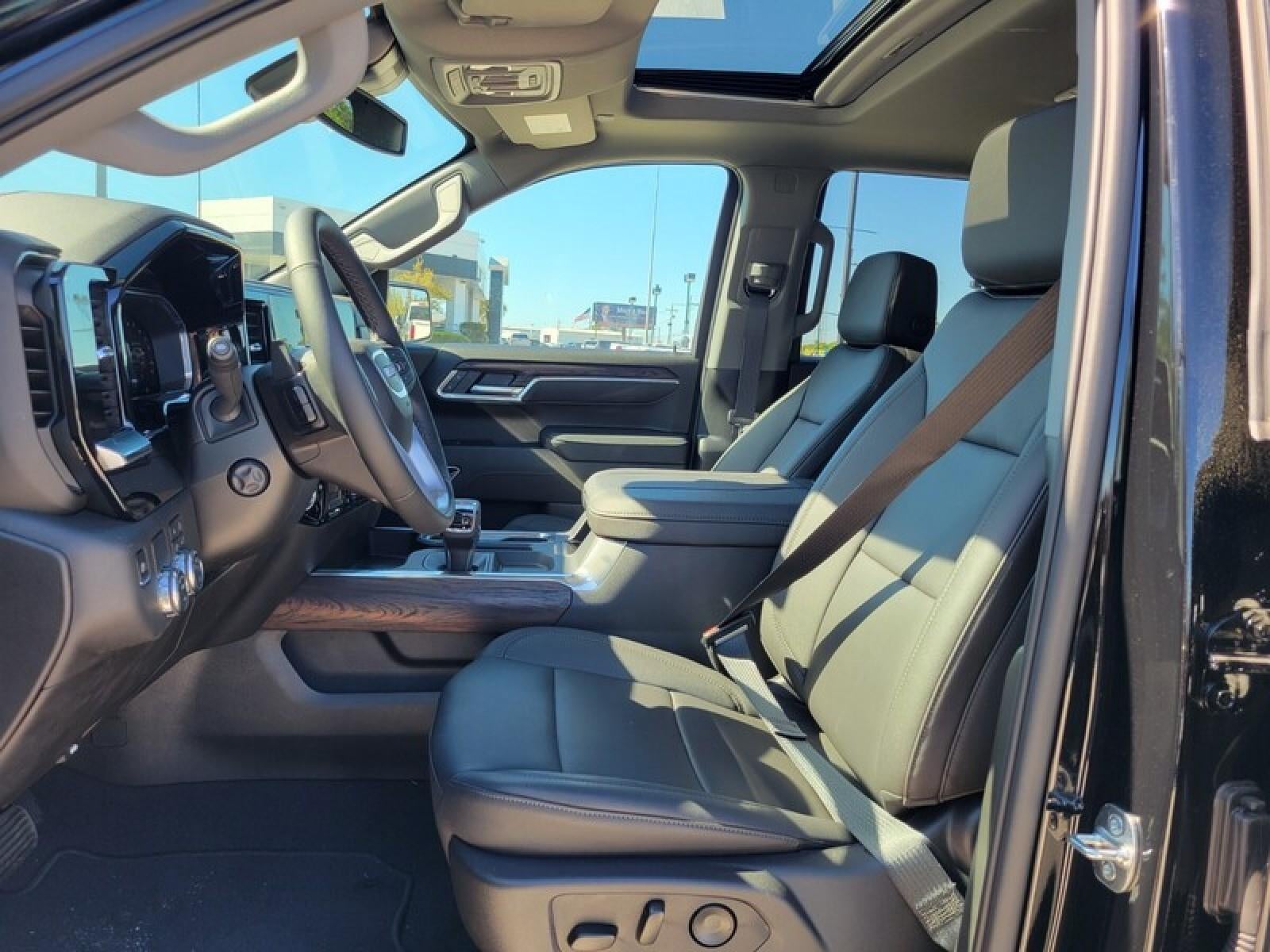 2026 GMC Sierra 1500 Crew Cab Short Box 2-Wheel Drive SLT