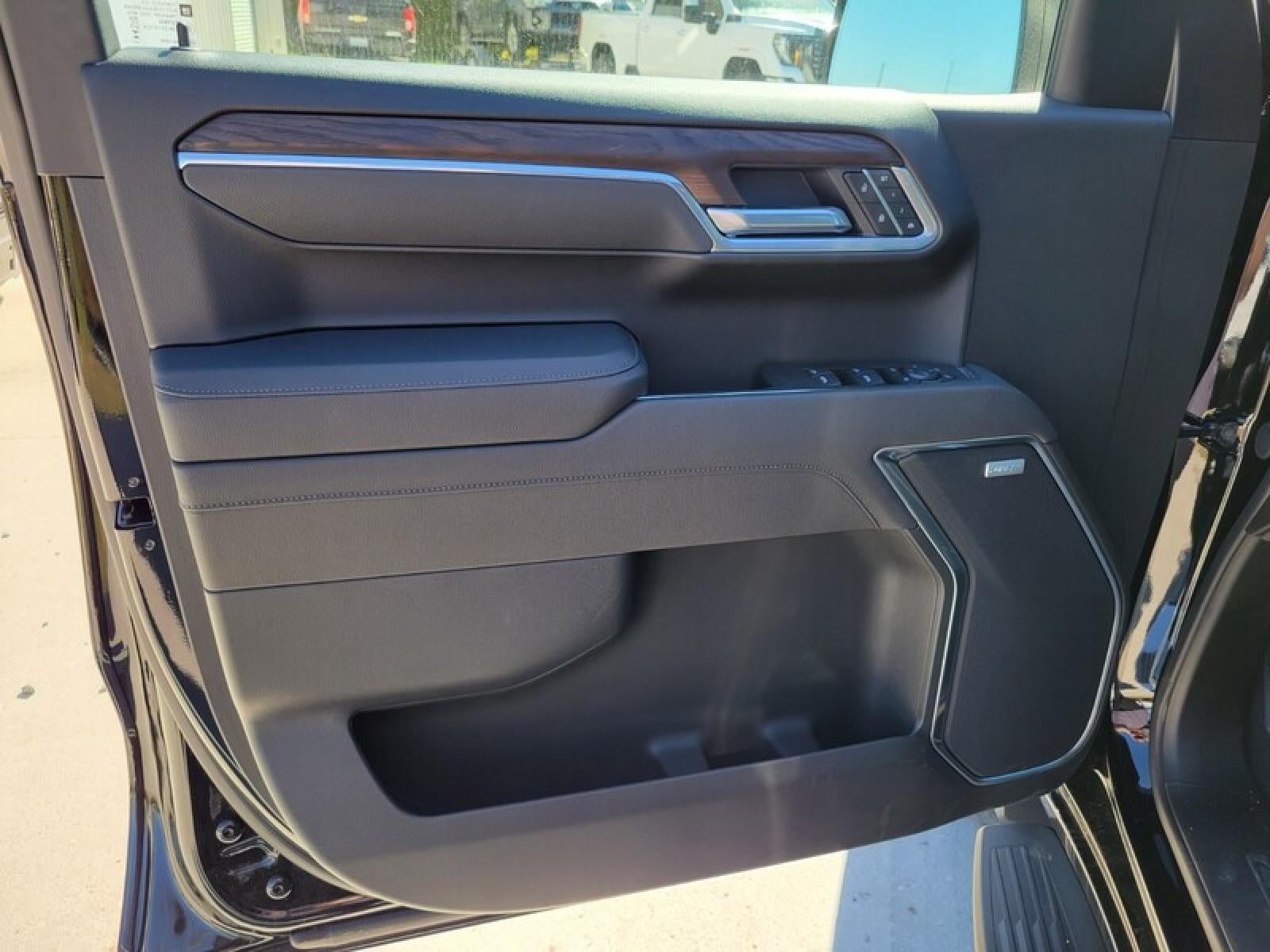 2026 GMC Sierra 1500 Crew Cab Short Box 2-Wheel Drive SLT