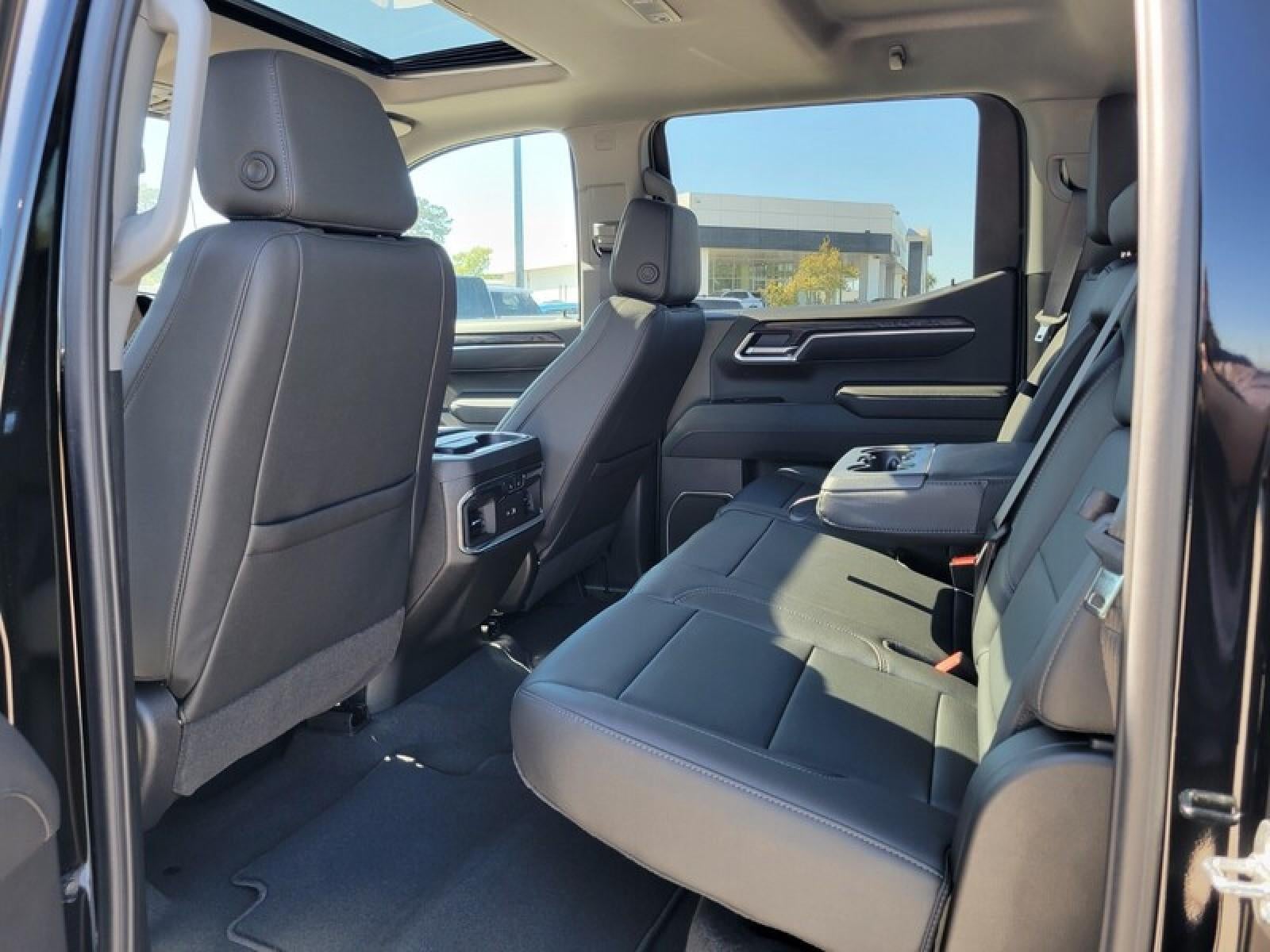 2026 GMC Sierra 1500 Crew Cab Short Box 2-Wheel Drive SLT