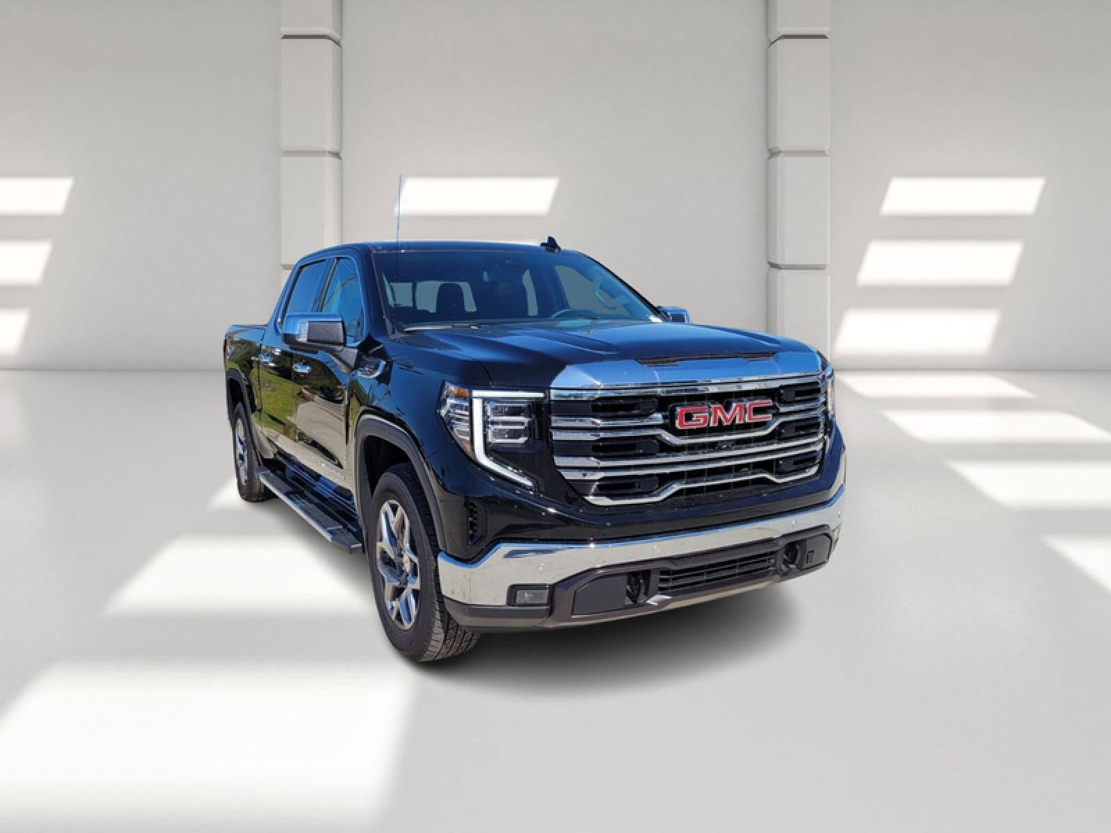 2026 GMC Sierra 1500 Crew Cab Short Box 2-Wheel Drive SLT