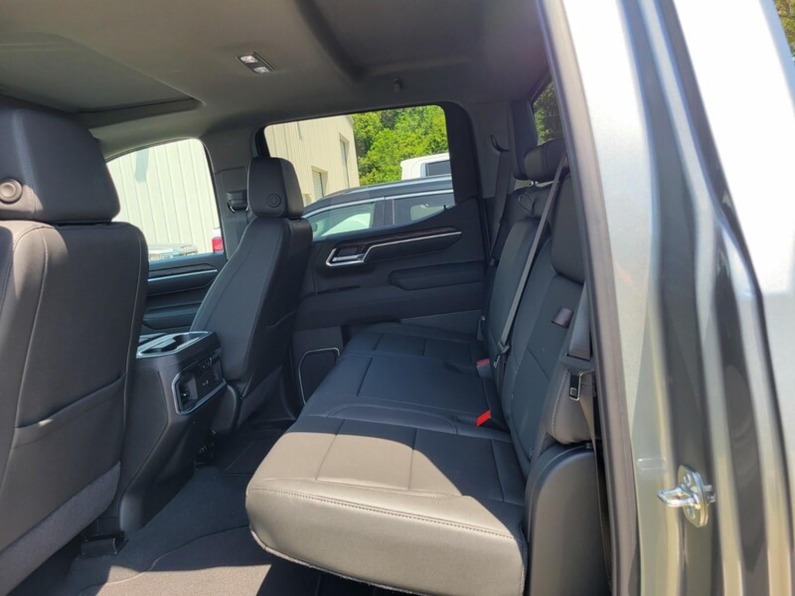 2026 GMC Sierra 1500 Crew Cab Short Box 2-Wheel Drive SLT