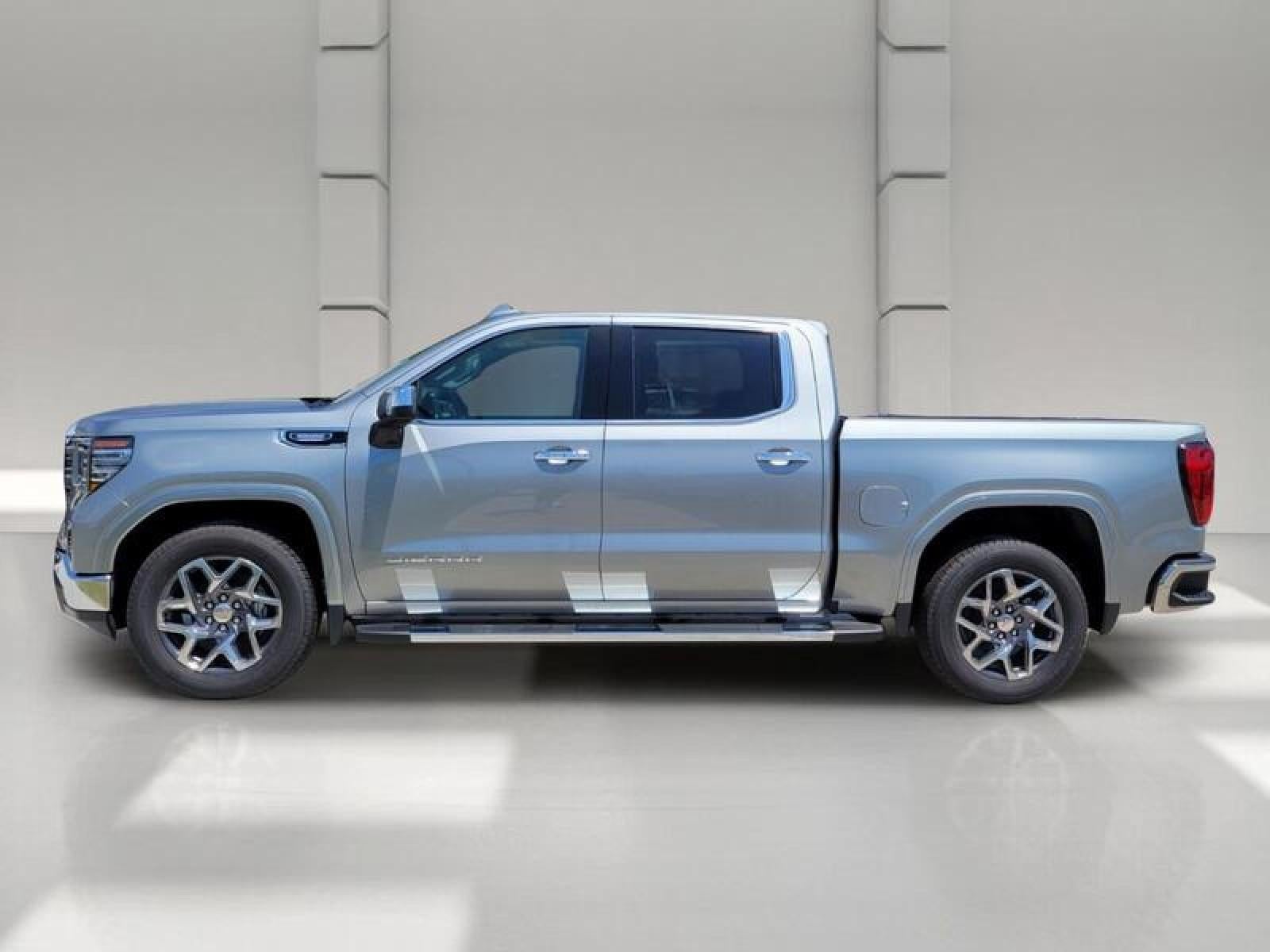 2026 GMC Sierra 1500 Crew Cab Short Box 2-Wheel Drive SLT