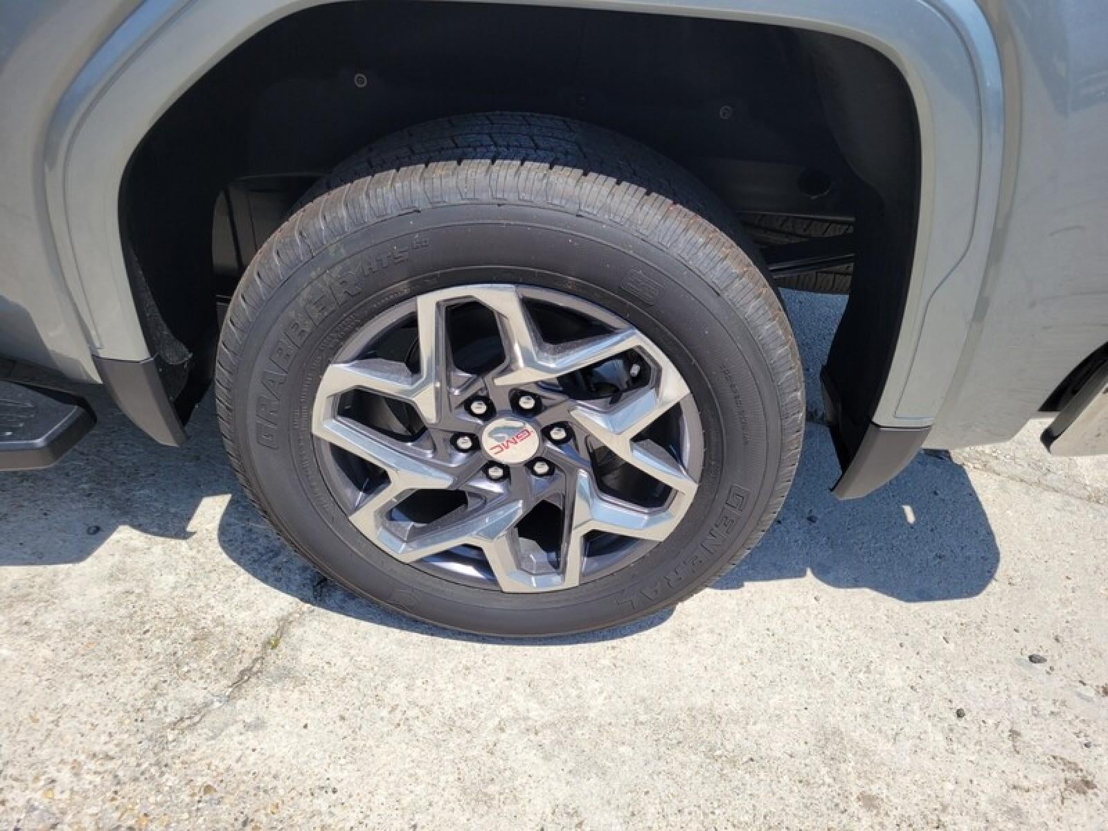 2026 GMC Sierra 1500 Crew Cab Short Box 2-Wheel Drive SLT