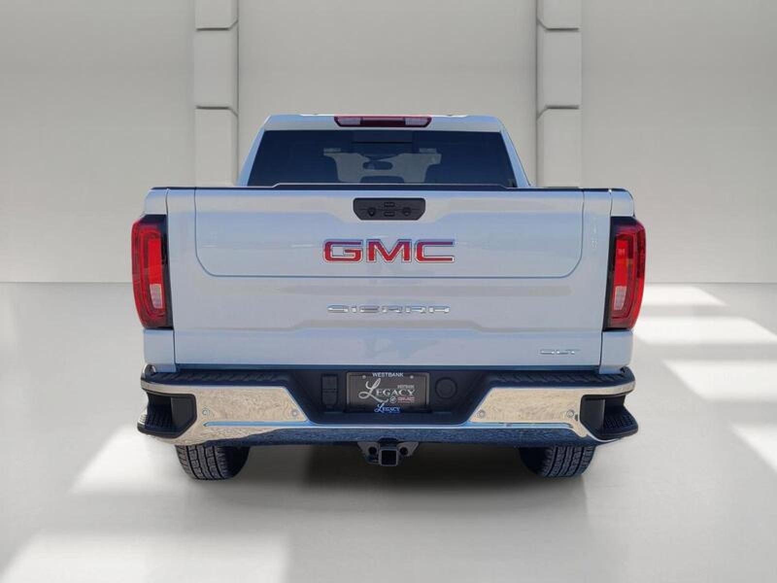 2026 GMC Sierra 1500 Crew Cab Short Box 2-Wheel Drive SLT