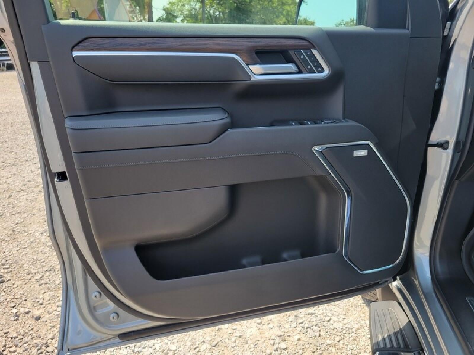 2026 GMC Sierra 1500 Crew Cab Short Box 2-Wheel Drive SLT