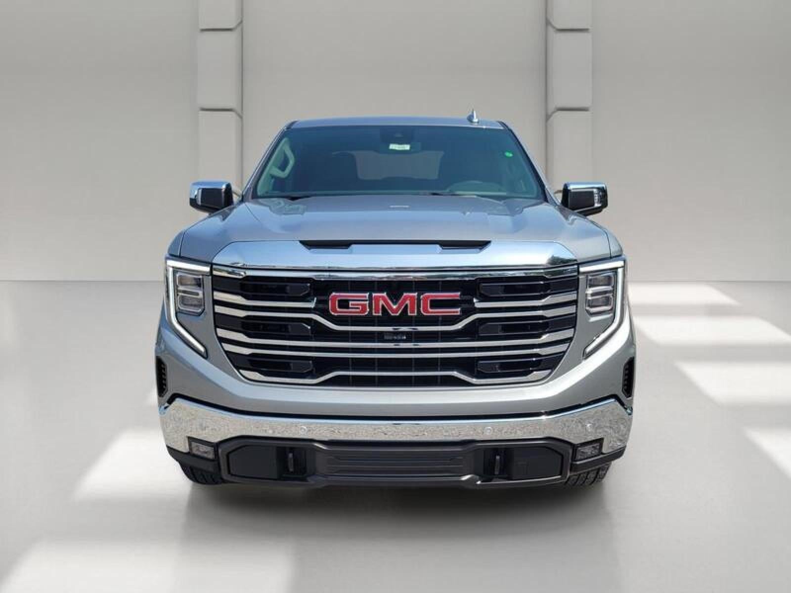 2026 GMC Sierra 1500 Crew Cab Short Box 2-Wheel Drive SLT