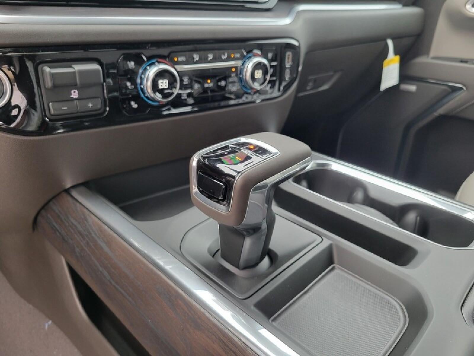 2026 GMC Sierra 1500 Crew Cab Short Box 2-Wheel Drive SLT