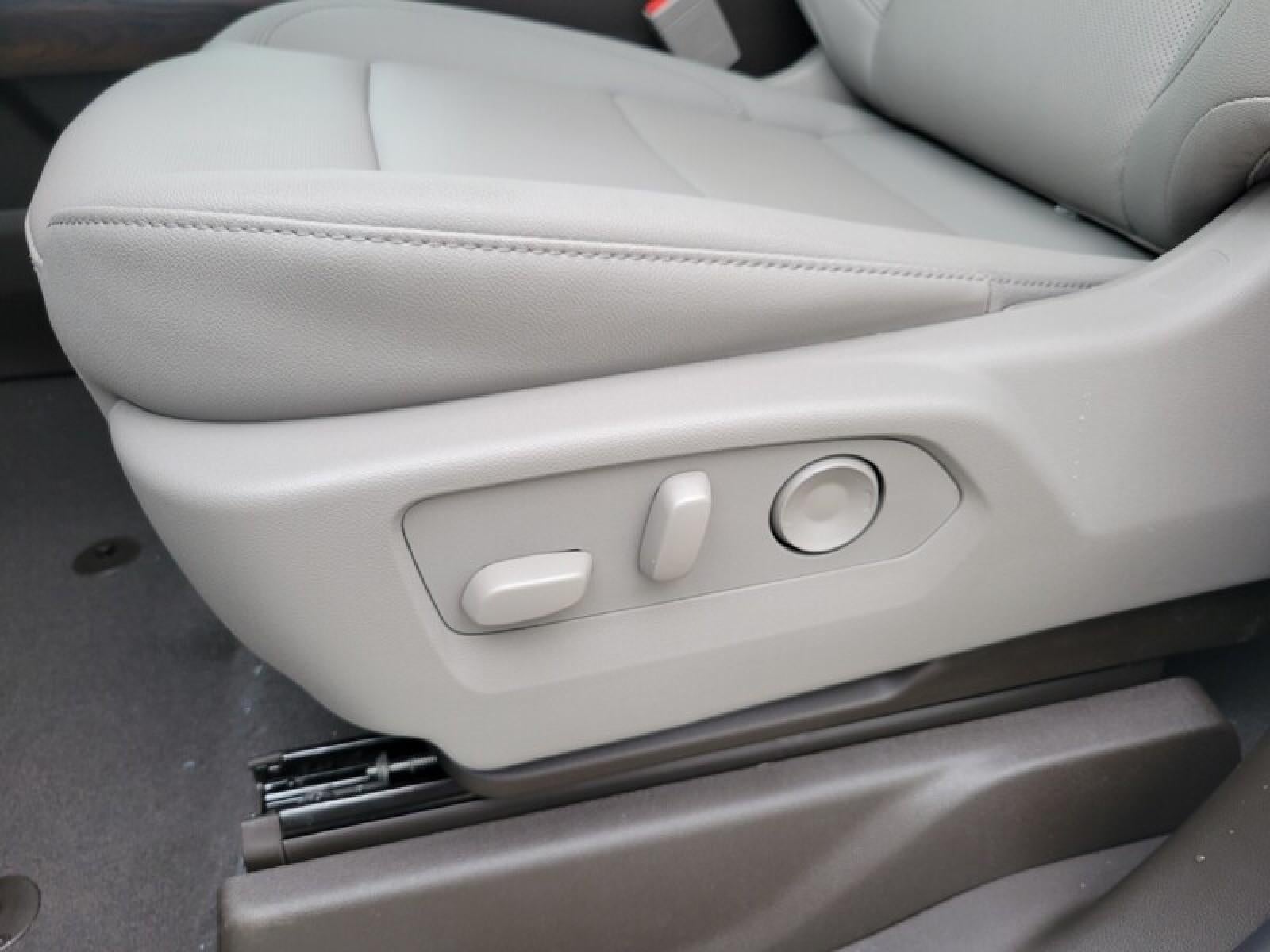 2026 GMC Sierra 1500 Crew Cab Short Box 2-Wheel Drive SLT