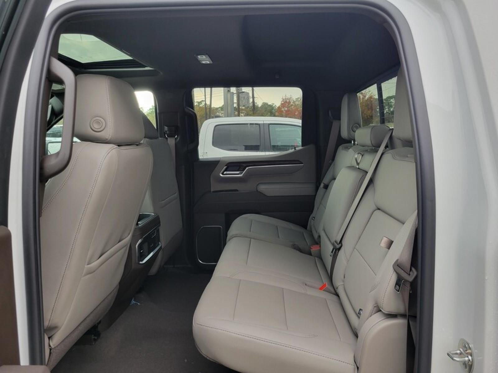 2026 GMC Sierra 1500 Crew Cab Short Box 2-Wheel Drive SLT