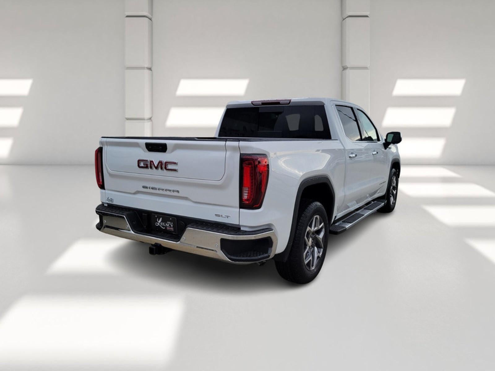 2026 GMC Sierra 1500 Crew Cab Short Box 2-Wheel Drive SLT