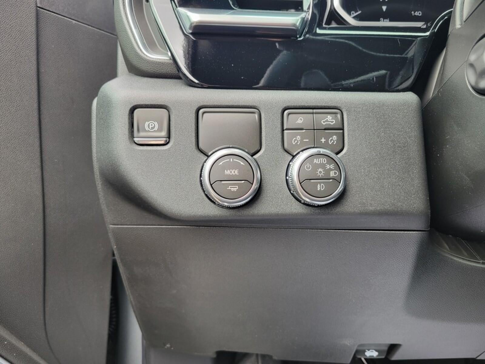 2026 GMC Sierra 1500 Crew Cab Short Box 2-Wheel Drive SLT