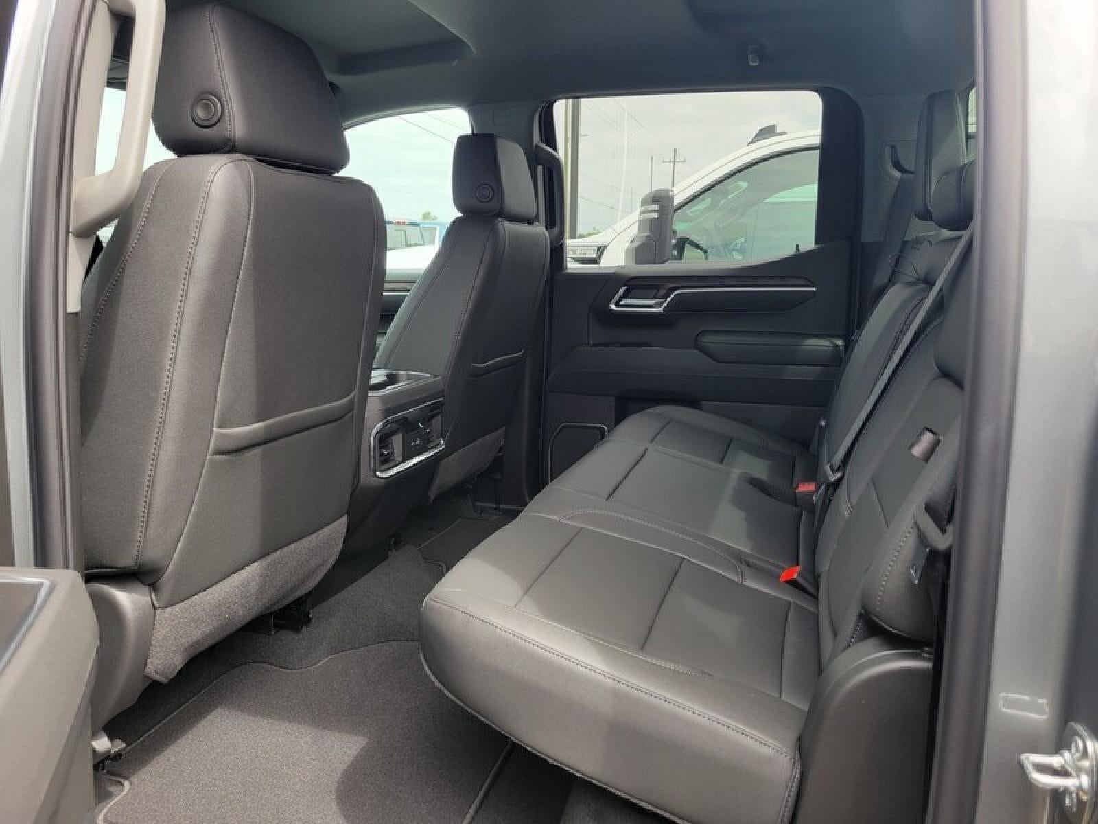 2026 GMC Sierra 1500 Crew Cab Short Box 2-Wheel Drive SLT