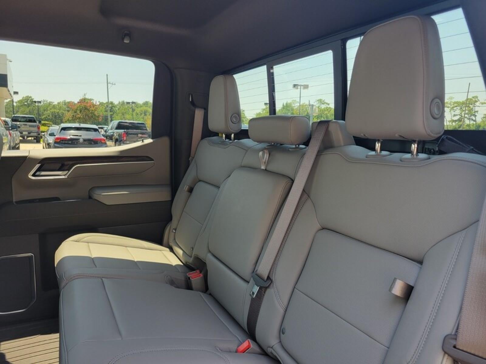 2026 GMC Sierra 1500 Crew Cab Short Box 2-Wheel Drive SLT