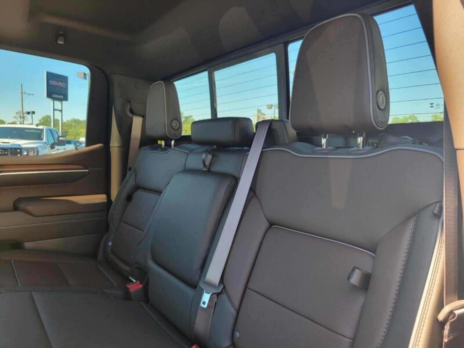 2026 GMC Sierra 1500 Crew Cab Short Box 2-Wheel Drive Denali