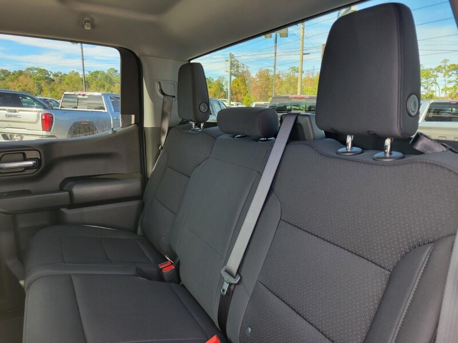 2026 GMC Sierra 1500 Crew Cab Short Box 4-Wheel Drive Pro