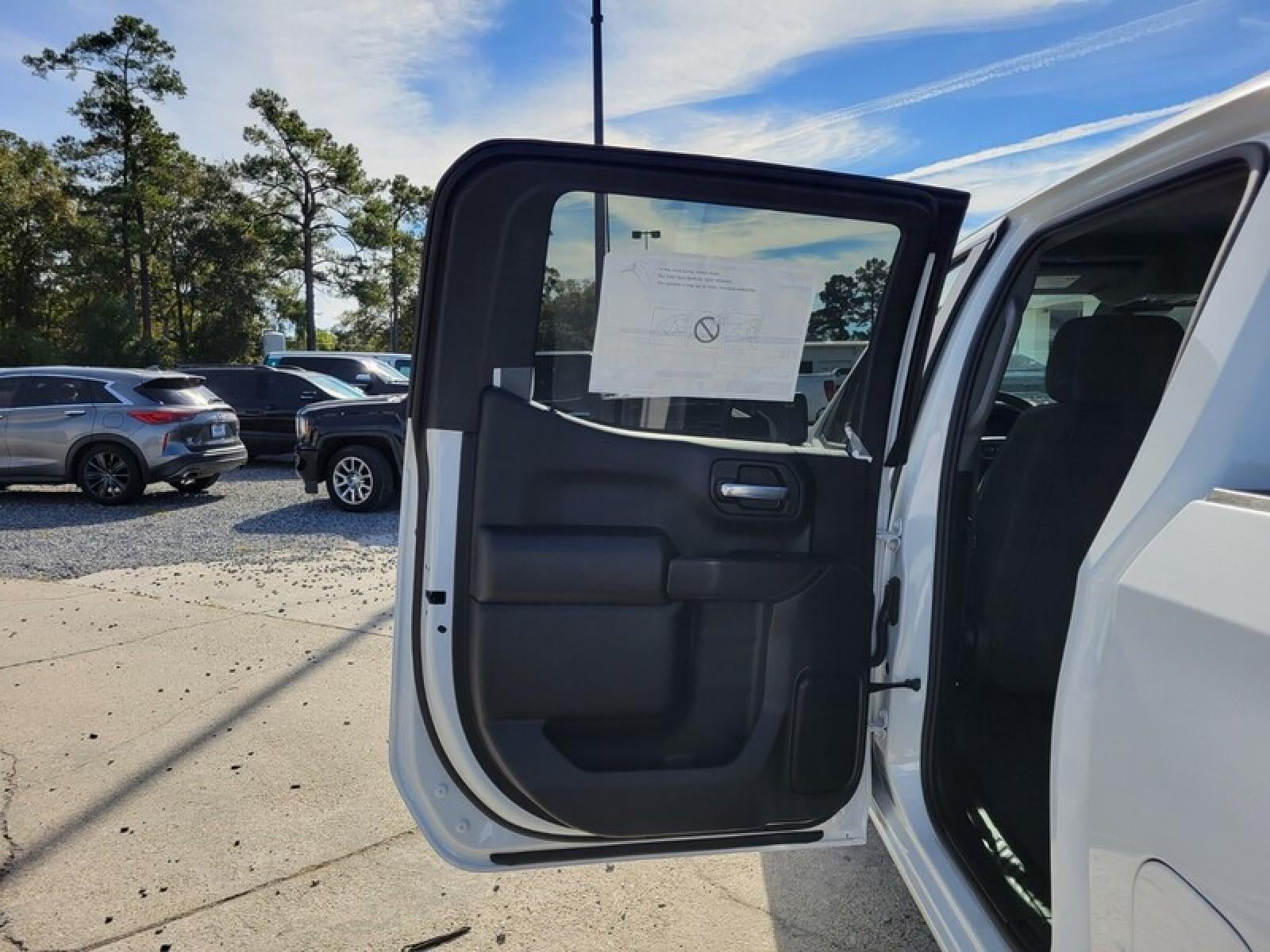 2026 GMC Sierra 1500 Crew Cab Short Box 4-Wheel Drive Pro