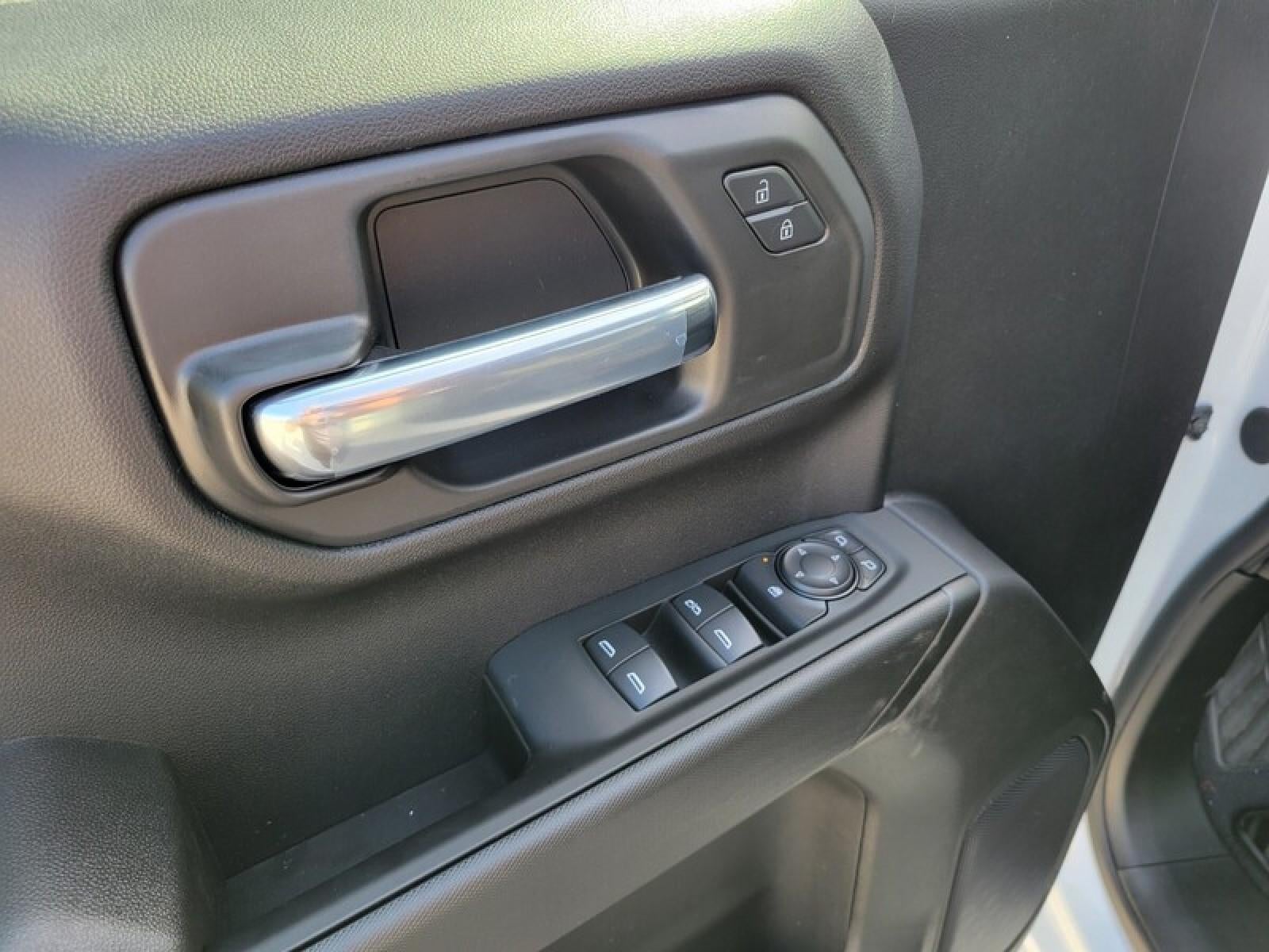 2026 GMC Sierra 1500 Crew Cab Short Box 4-Wheel Drive Pro