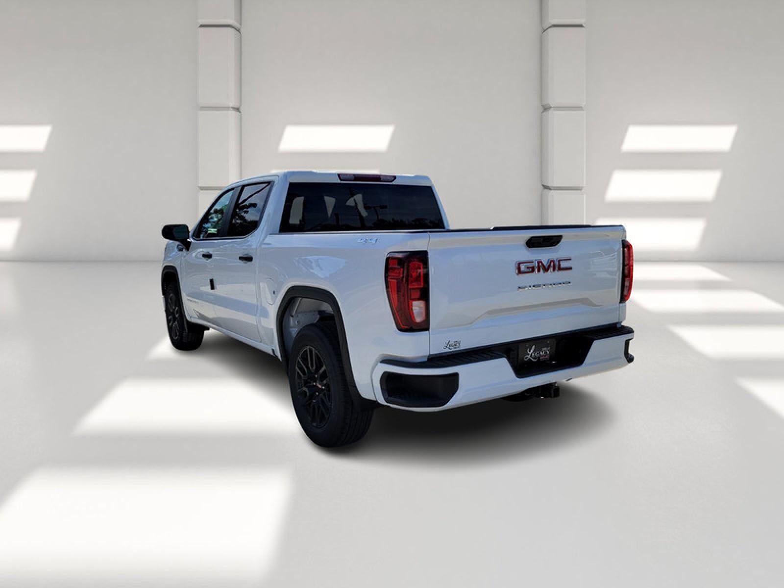2026 GMC Sierra 1500 Crew Cab Short Box 4-Wheel Drive Pro
