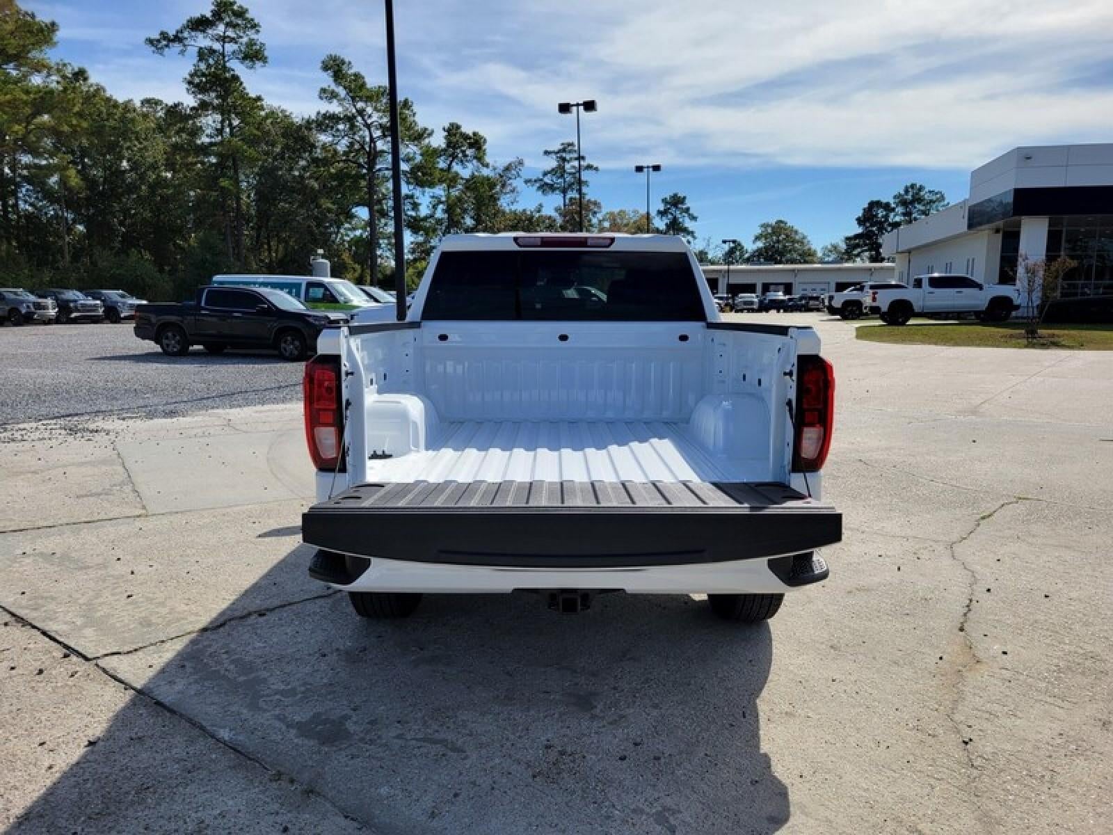 2026 GMC Sierra 1500 Crew Cab Short Box 4-Wheel Drive Pro