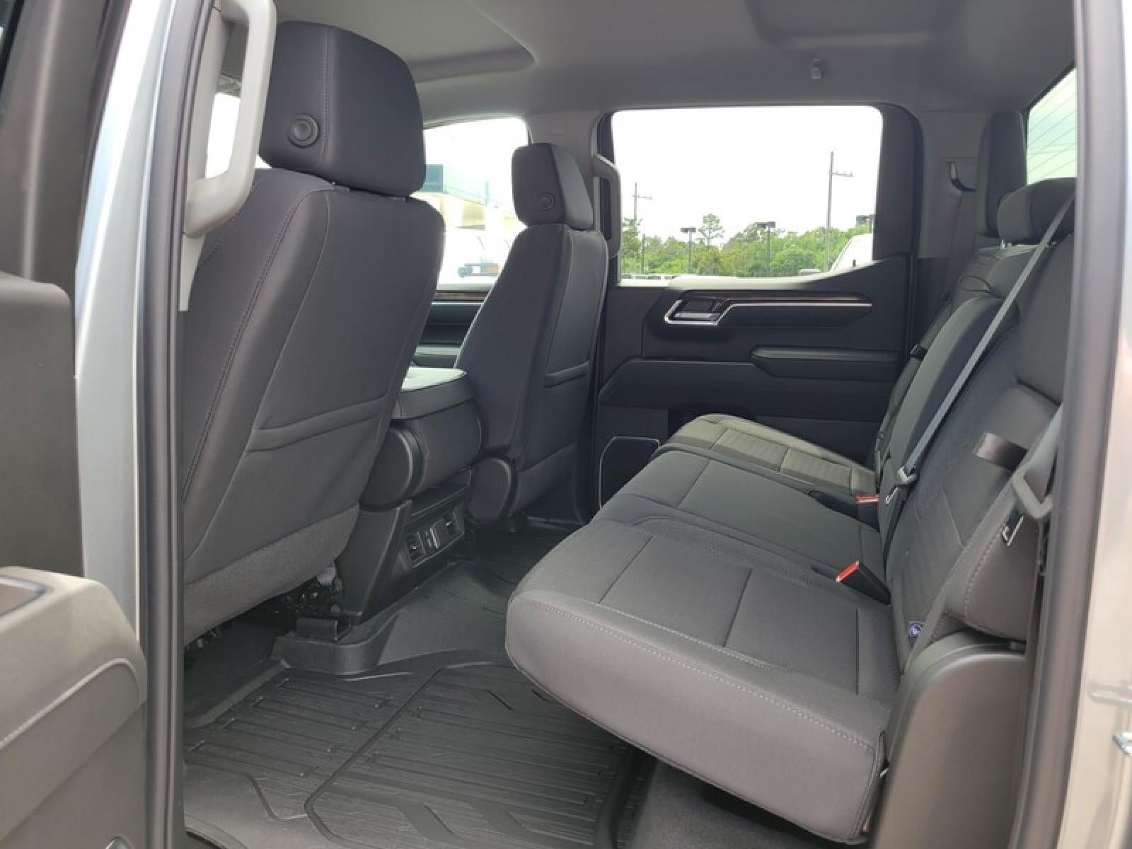 2026 GMC Sierra 1500 Crew Cab Short Box 4-Wheel Drive Elevation 3SB