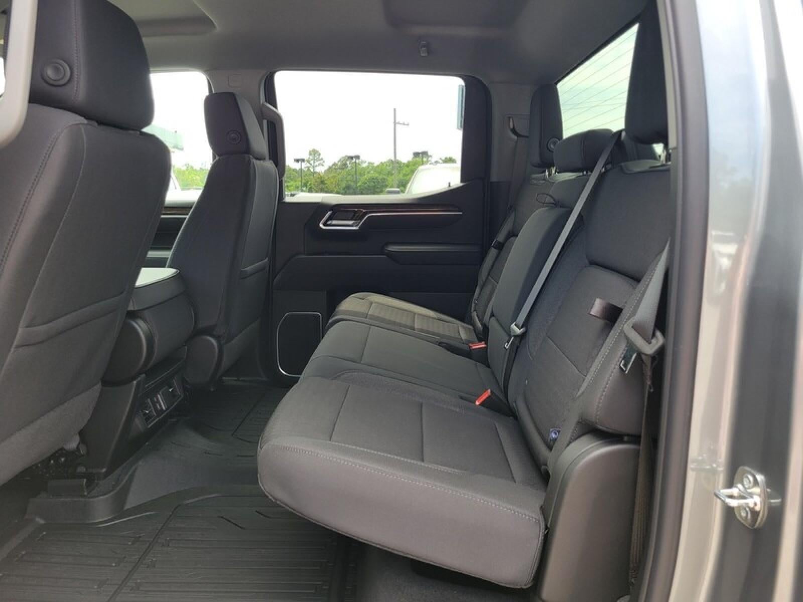 2026 GMC Sierra 1500 Crew Cab Short Box 4-Wheel Drive Elevation 3SB