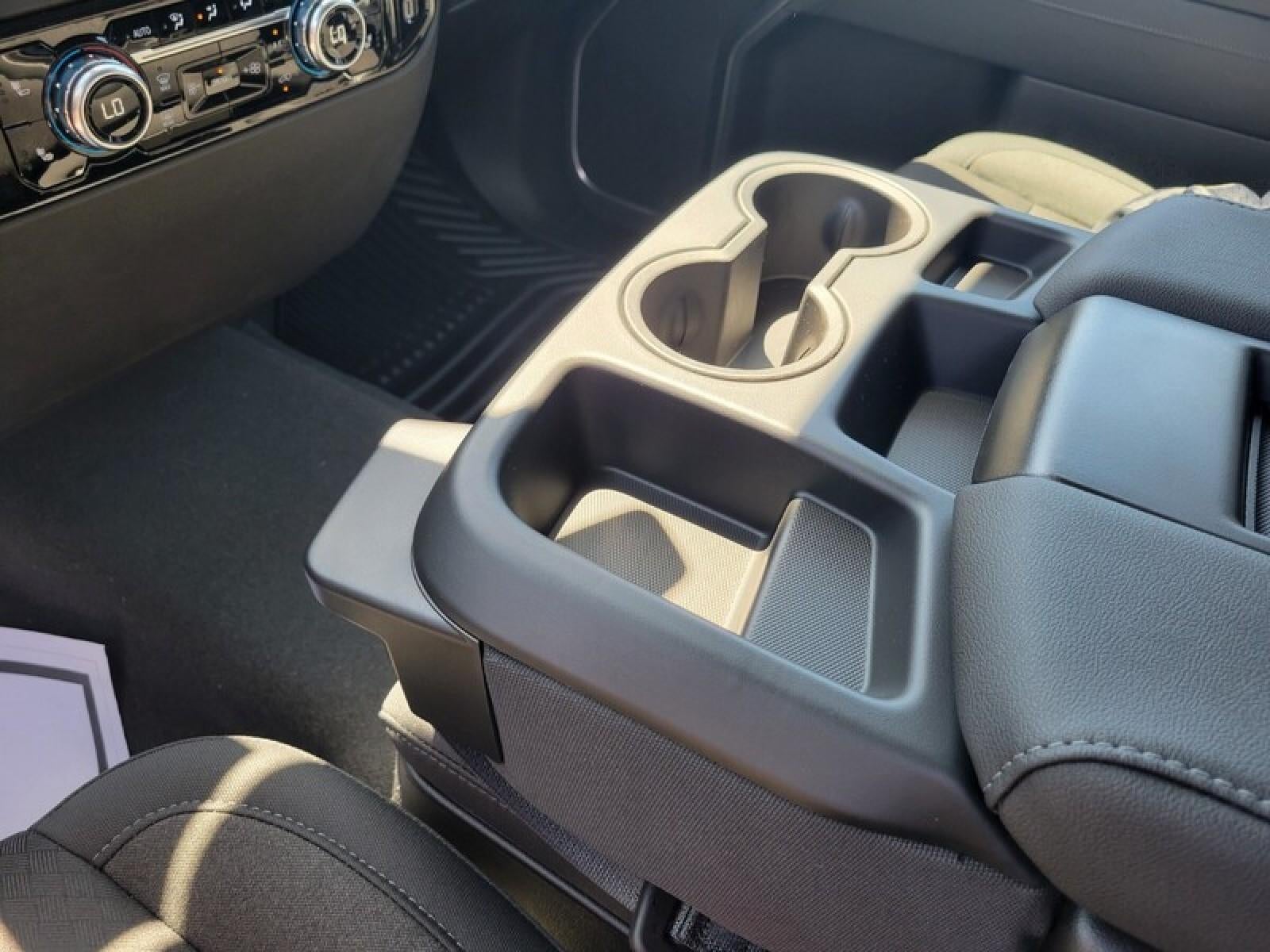 2026 GMC Sierra 1500 Crew Cab Short Box 4-Wheel Drive Elevation 3VL