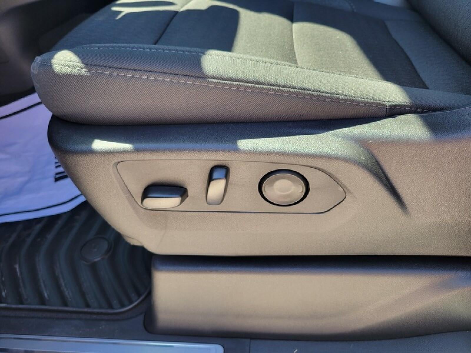 2026 GMC Sierra 1500 Crew Cab Short Box 4-Wheel Drive Elevation 3VL