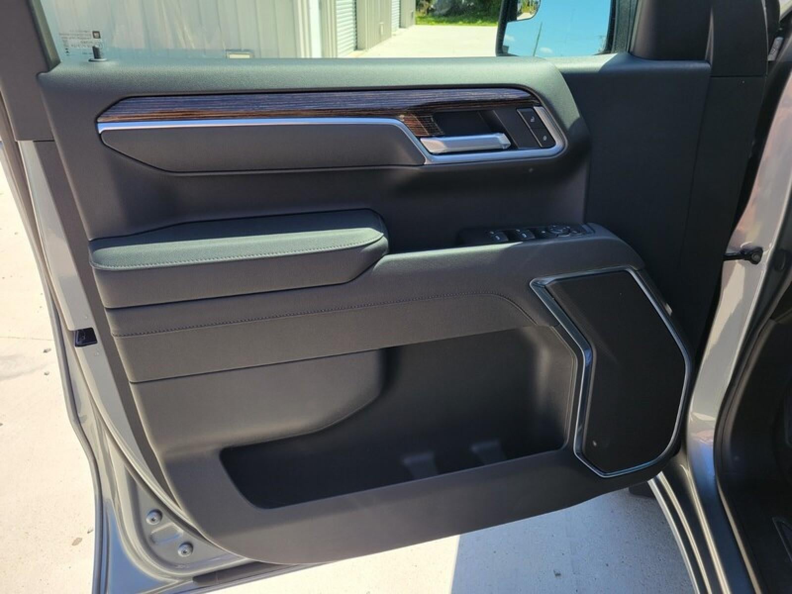 2026 GMC Sierra 1500 Crew Cab Short Box 4-Wheel Drive Elevation 3VL