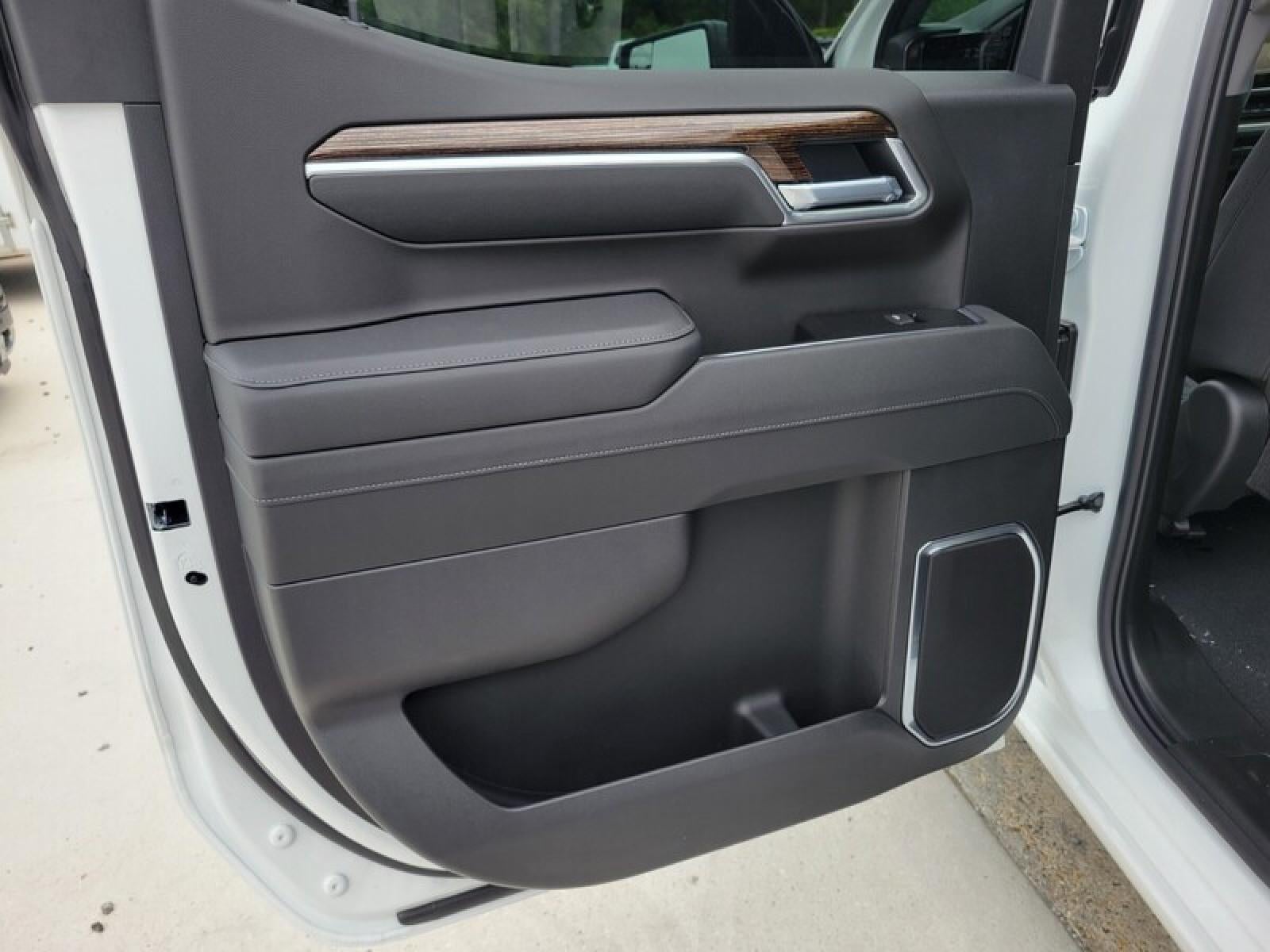 2026 GMC Sierra 1500 Crew Cab Short Box 4-Wheel Drive Elevation 3VL