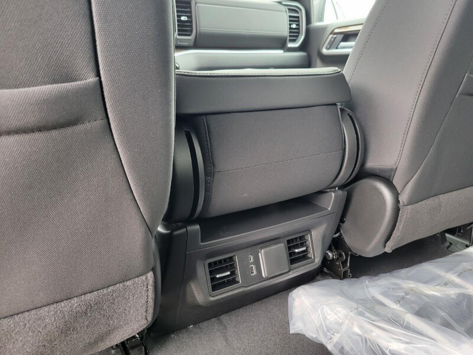 2026 GMC Sierra 1500 Crew Cab Short Box 4-Wheel Drive Elevation 3VL