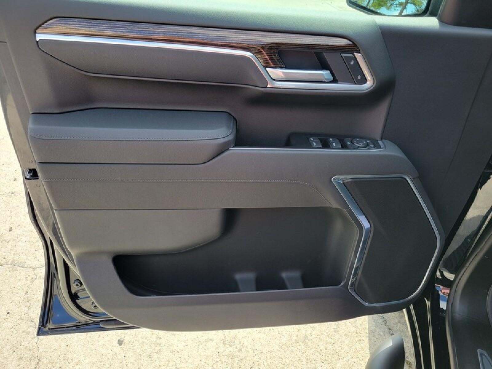 2026 GMC Sierra 1500 Double Cab Standard Box 2-Wheel Drive Elevation