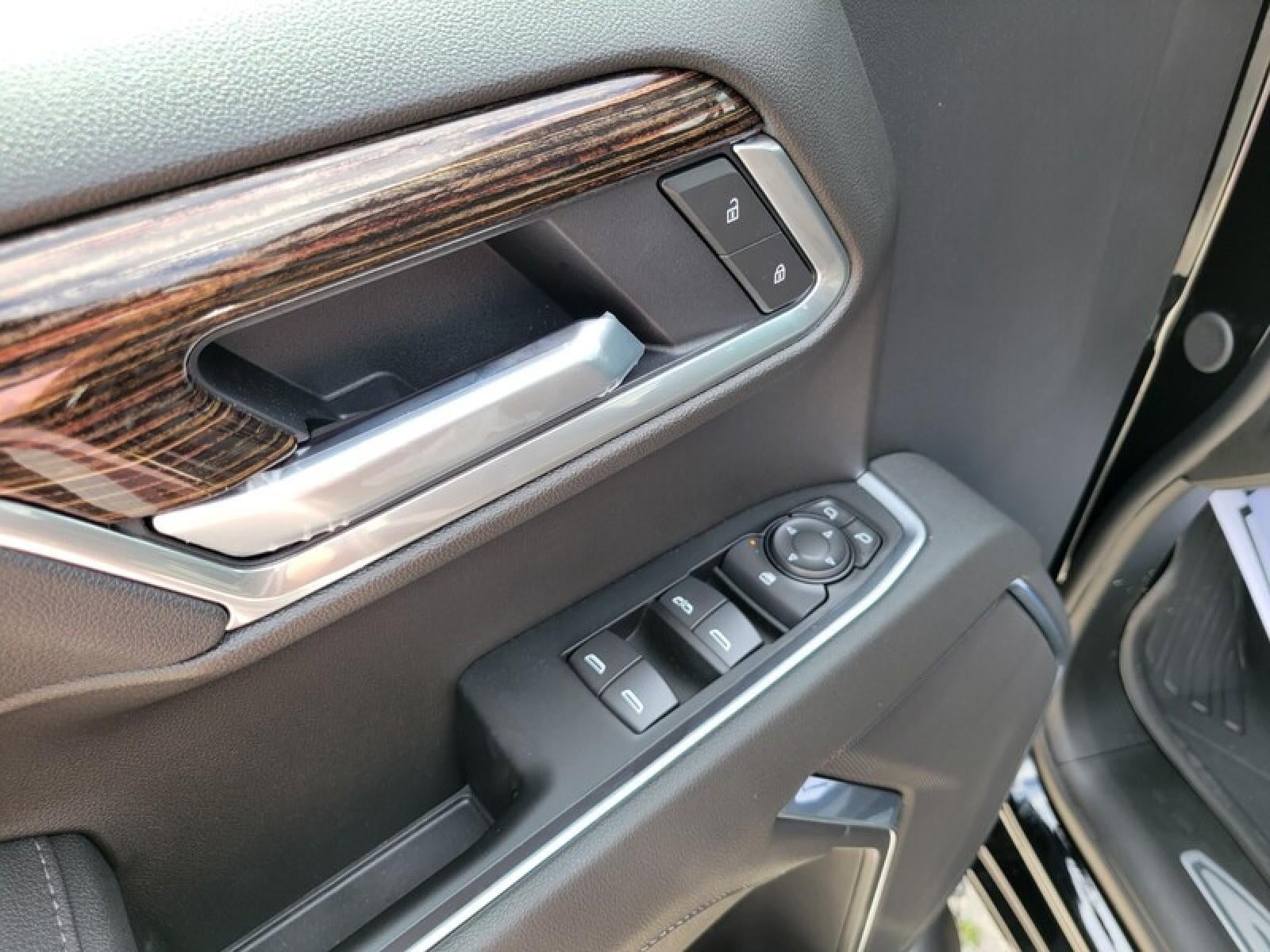 2026 GMC Sierra 1500 Double Cab Standard Box 2-Wheel Drive Elevation