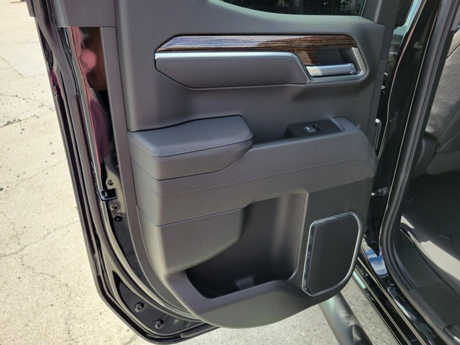 2026 GMC Sierra 1500 Double Cab Standard Box 2-Wheel Drive Elevation