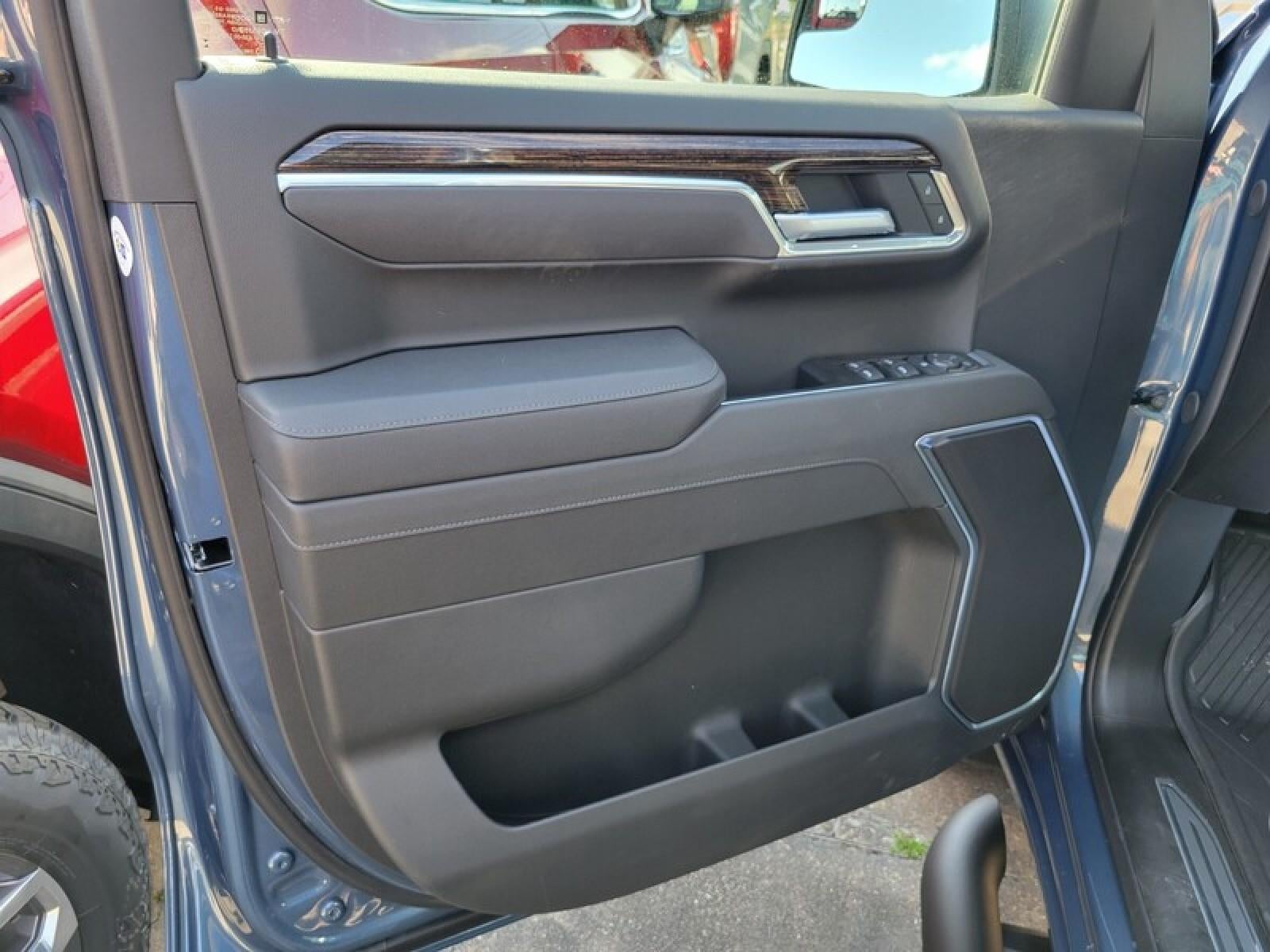 2026 GMC Sierra 1500 Double Cab Standard Box 2-Wheel Drive Elevation