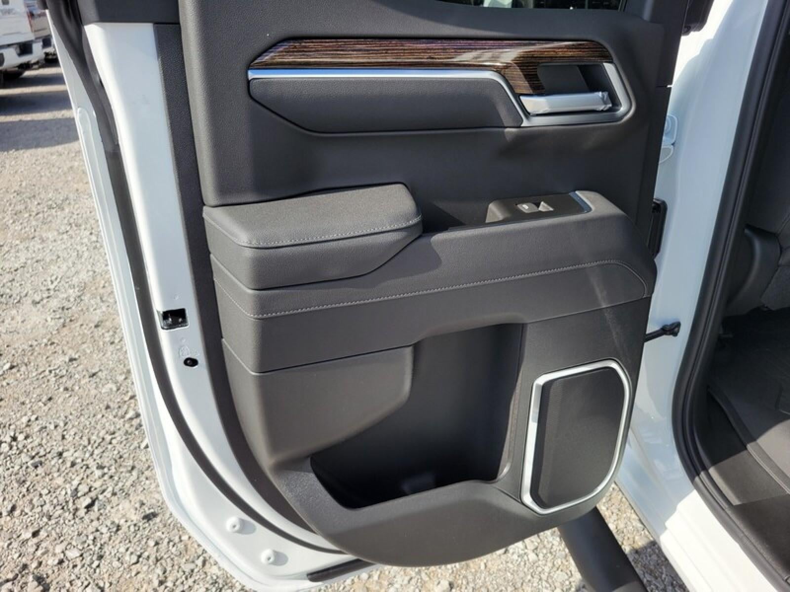 2026 GMC Sierra 1500 Double Cab Standard Box 2-Wheel Drive Elevation