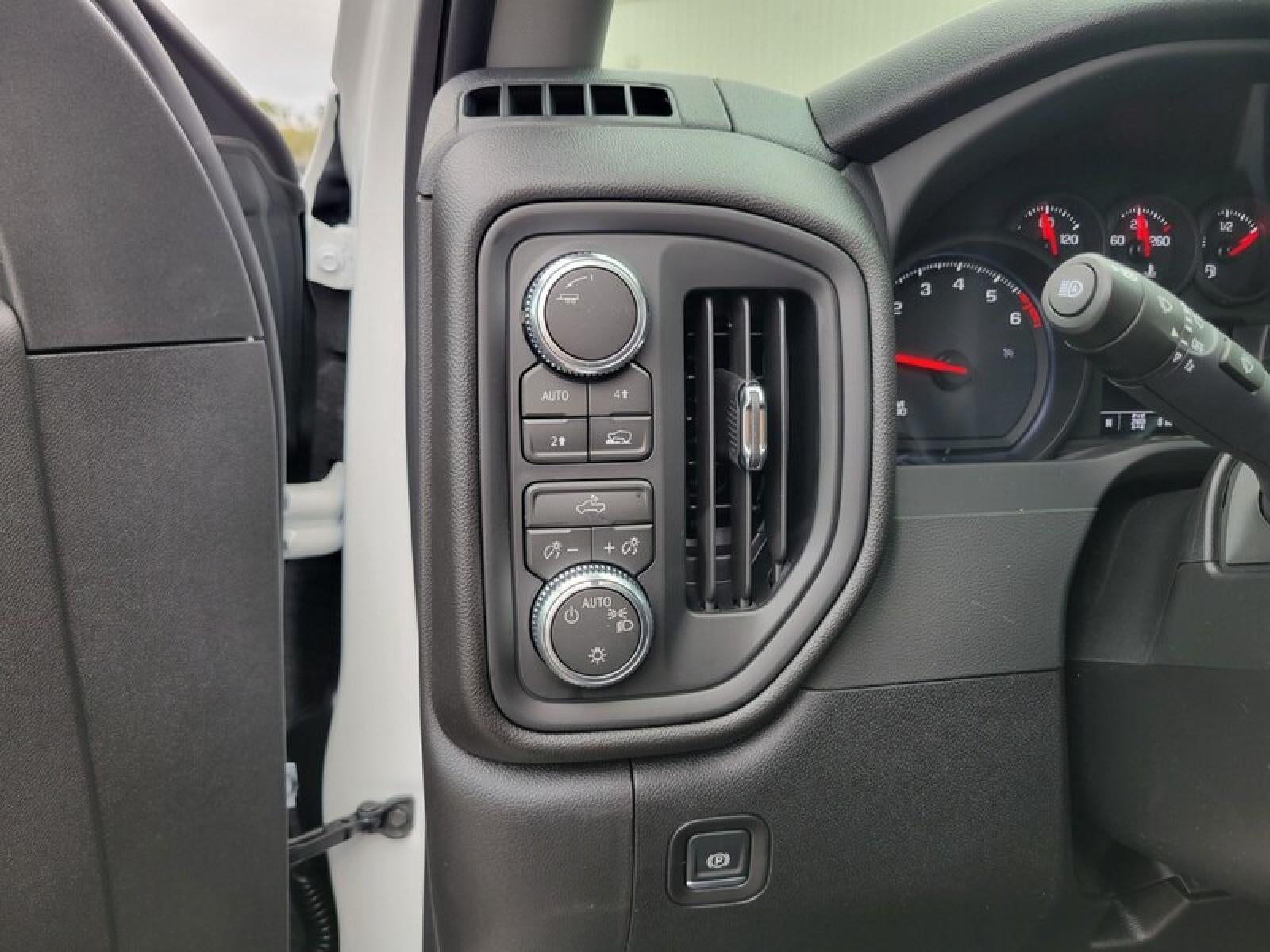 2026 GMC Sierra 1500 Double Cab Standard Box 4-Wheel Drive Pro