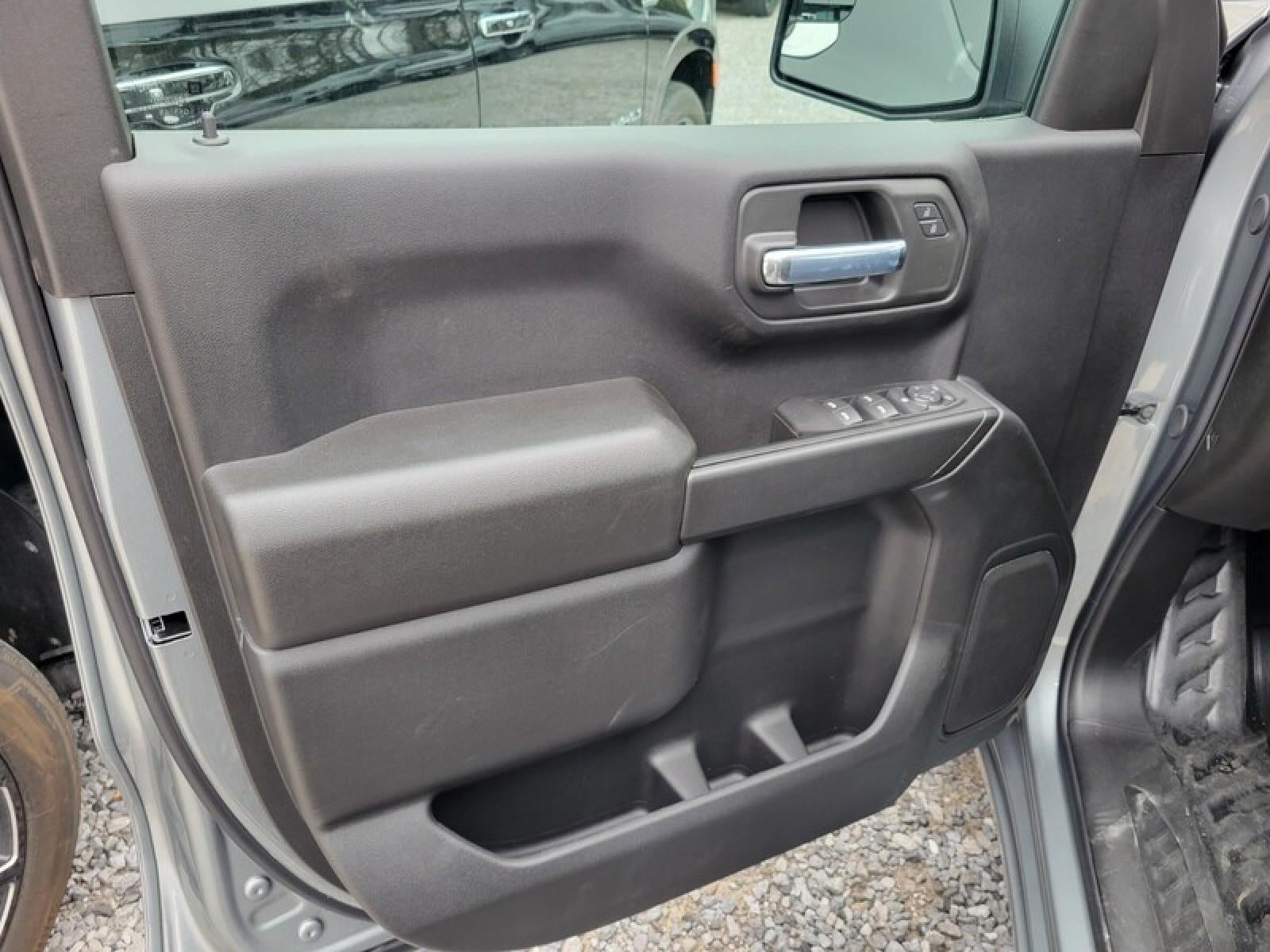 2026 GMC Sierra 1500 Double Cab Standard Box 4-Wheel Drive Pro