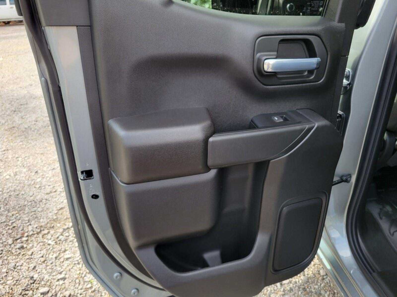 2026 GMC Sierra 1500 Double Cab Standard Box 4-Wheel Drive Pro