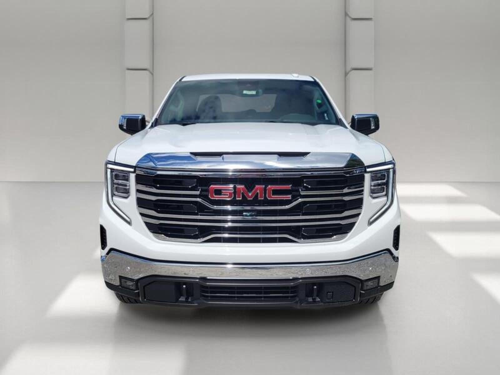 2026 GMC Sierra 1500 Crew Cab Short Box 2-Wheel Drive SLT