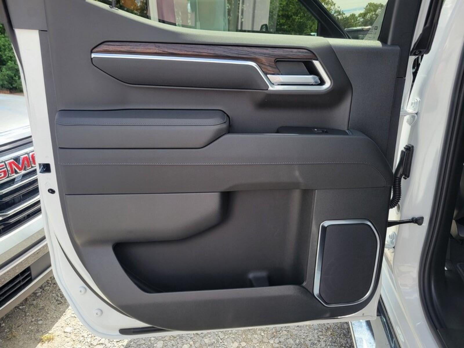 2026 GMC Sierra 1500 Crew Cab Short Box 2-Wheel Drive SLT