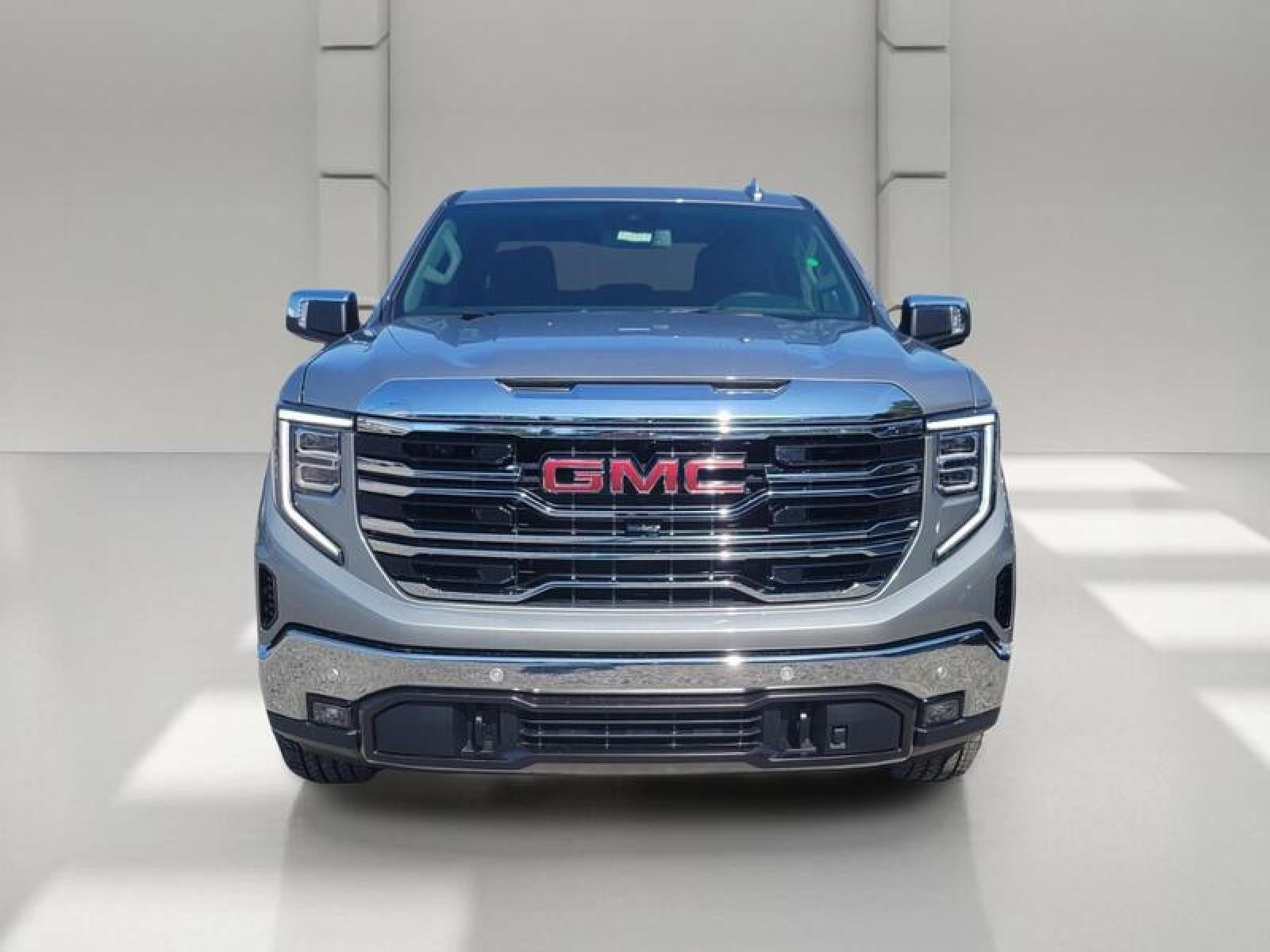 2026 GMC Sierra 1500 Crew Cab Short Box 2-Wheel Drive SLT